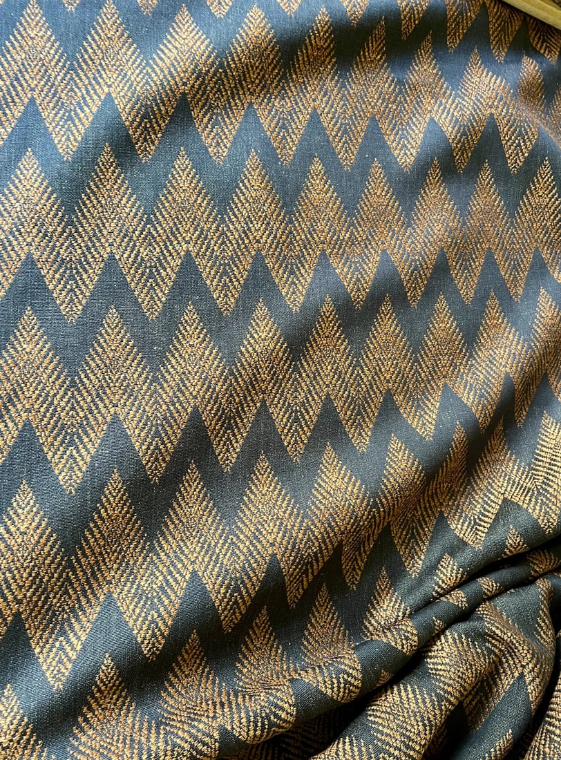 Holland & Sherry "Erebia" in Clove Linen/Wool Chevron - 6.5 Yards