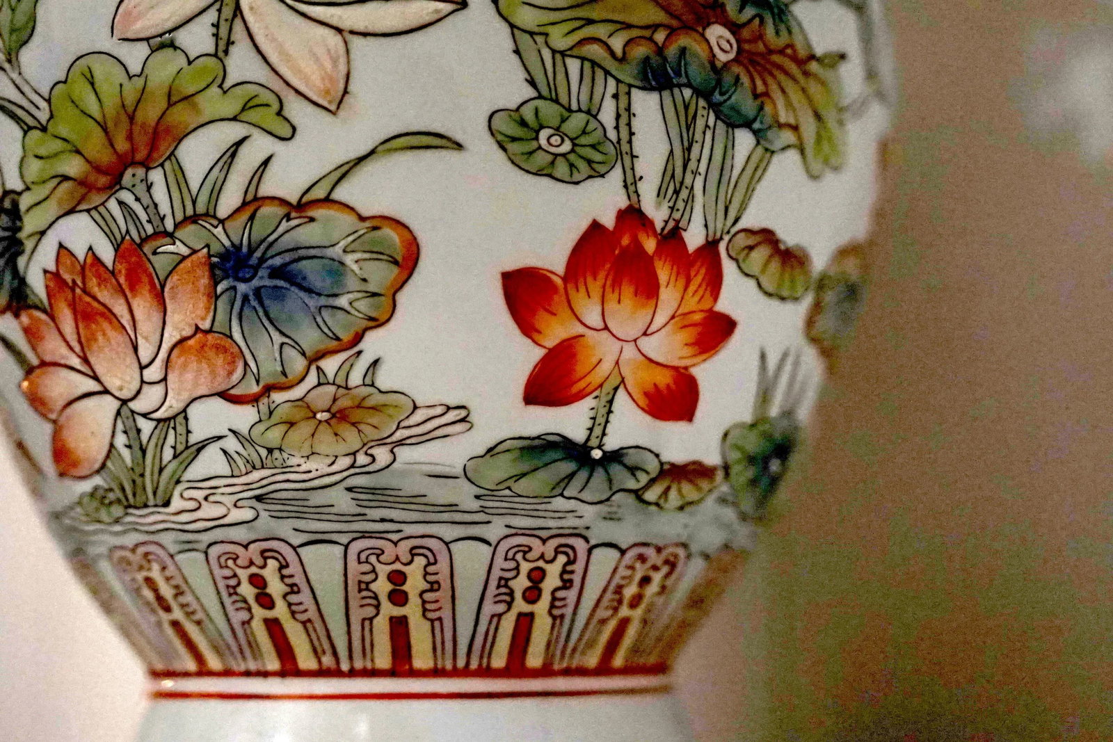 19th Century Famille Verte Vase Lamp Conversion on White Ground Large, Unusual - 9