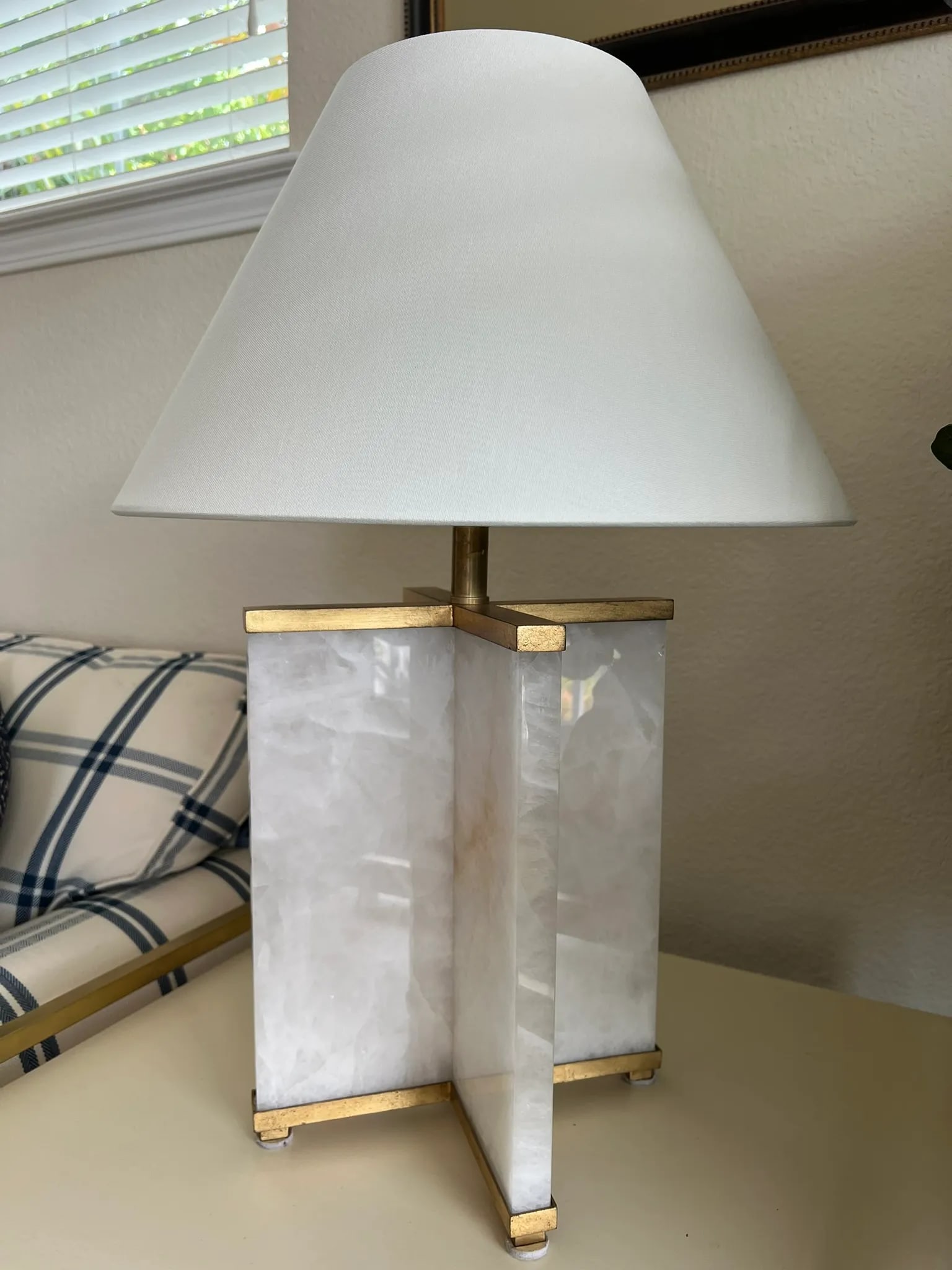 Visual Comfort Cameron Table Lamp Natural Quartz, Gilded Iron, White Linen Shade - 16