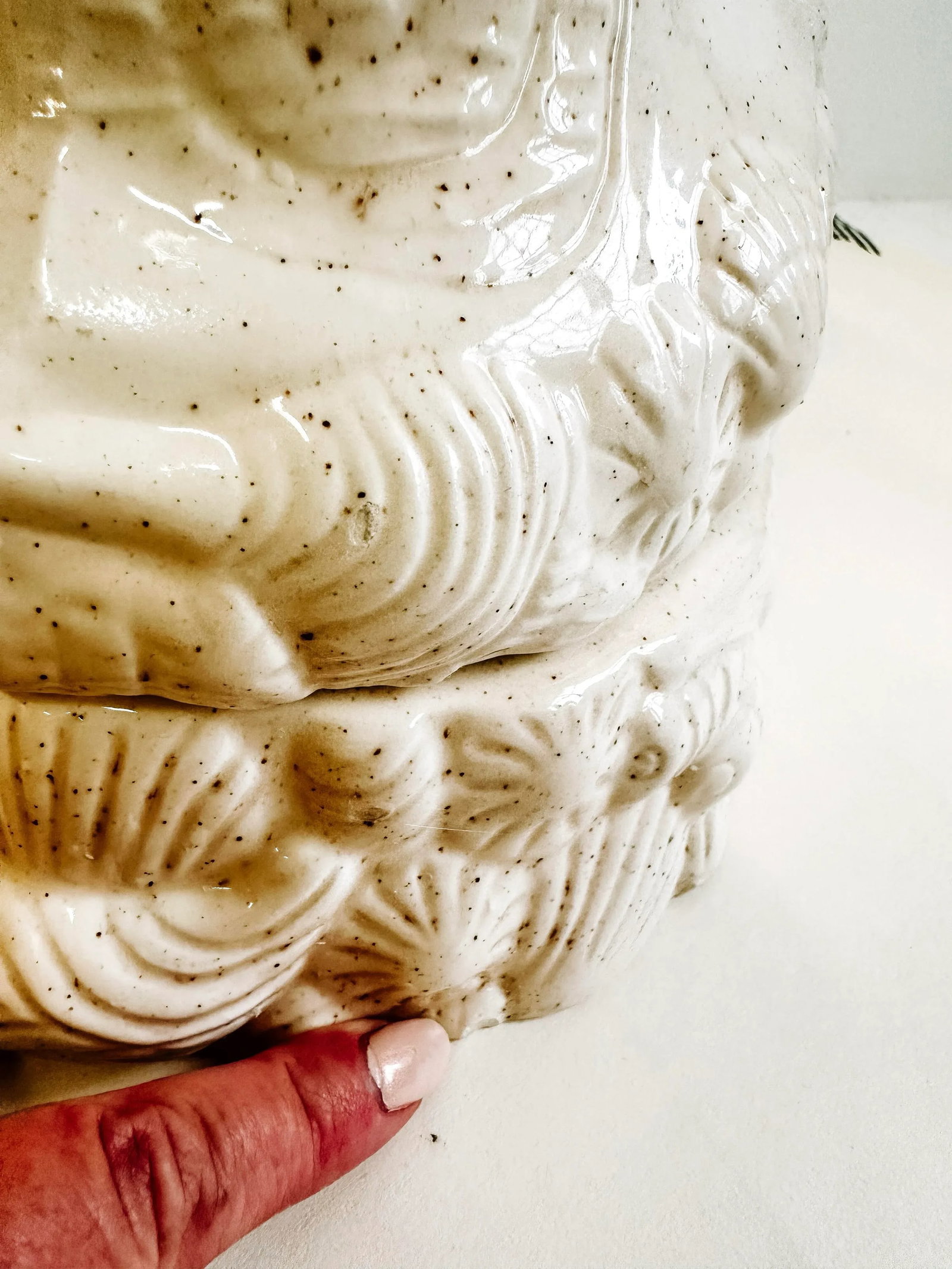 Vintage Pair of White Ceramic Coastal Conch Shell Lamps - 11