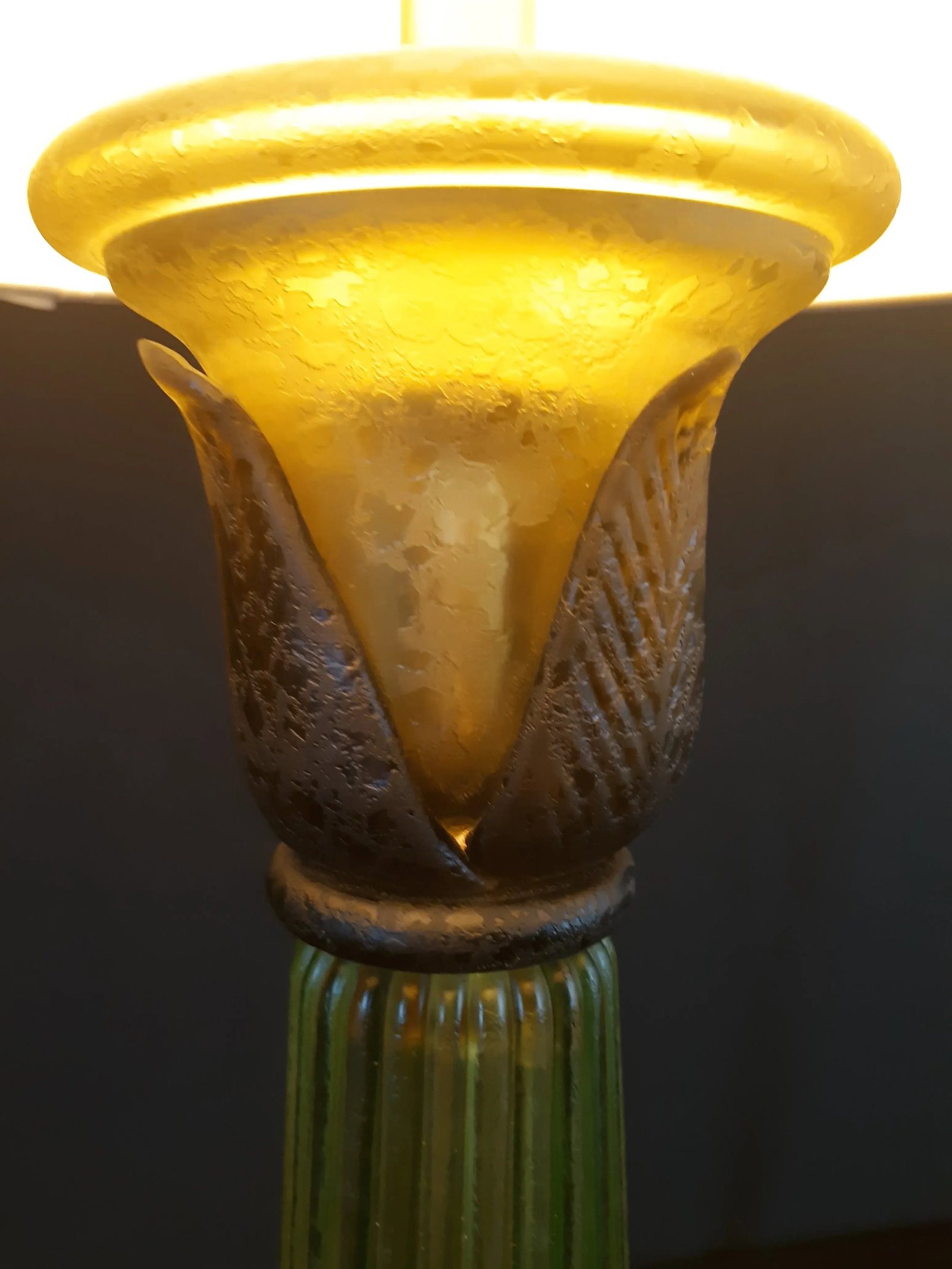 Vintage Mid-Century Modern Seguso for Marbro Corroso Style Celery Glass Table Lamp - 9