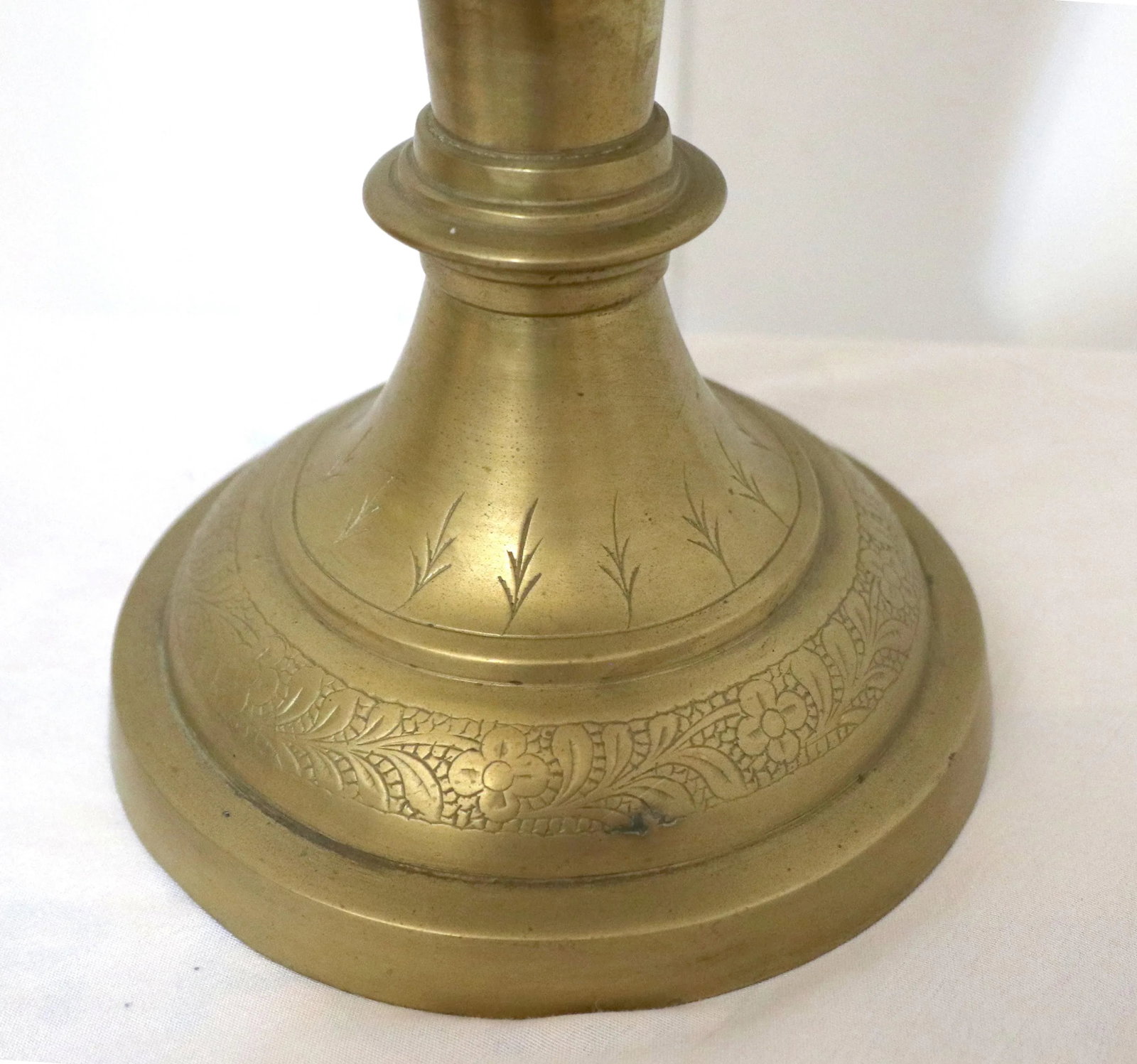 1920s Brass Etched Table Lamp With Fluted Shade - 9