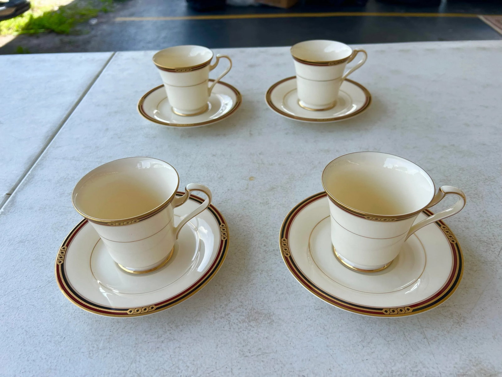 Vintage Oscar De La Renta Insignia Red & Black Dinnerware Set - 20 Pieces - 10