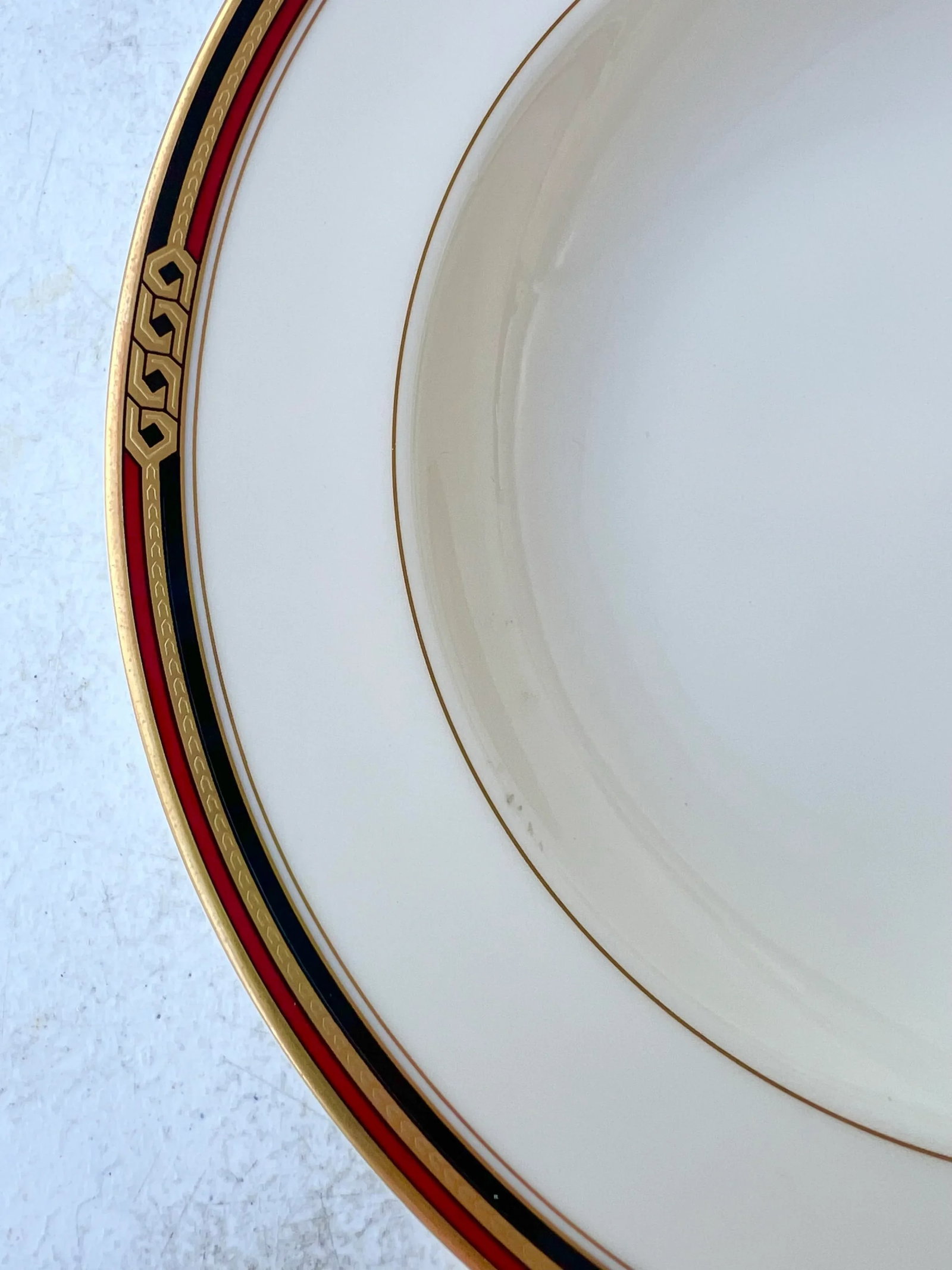 Vintage Oscar De La Renta Insignia Red & Black Dinnerware Set - 20 Pieces - 2