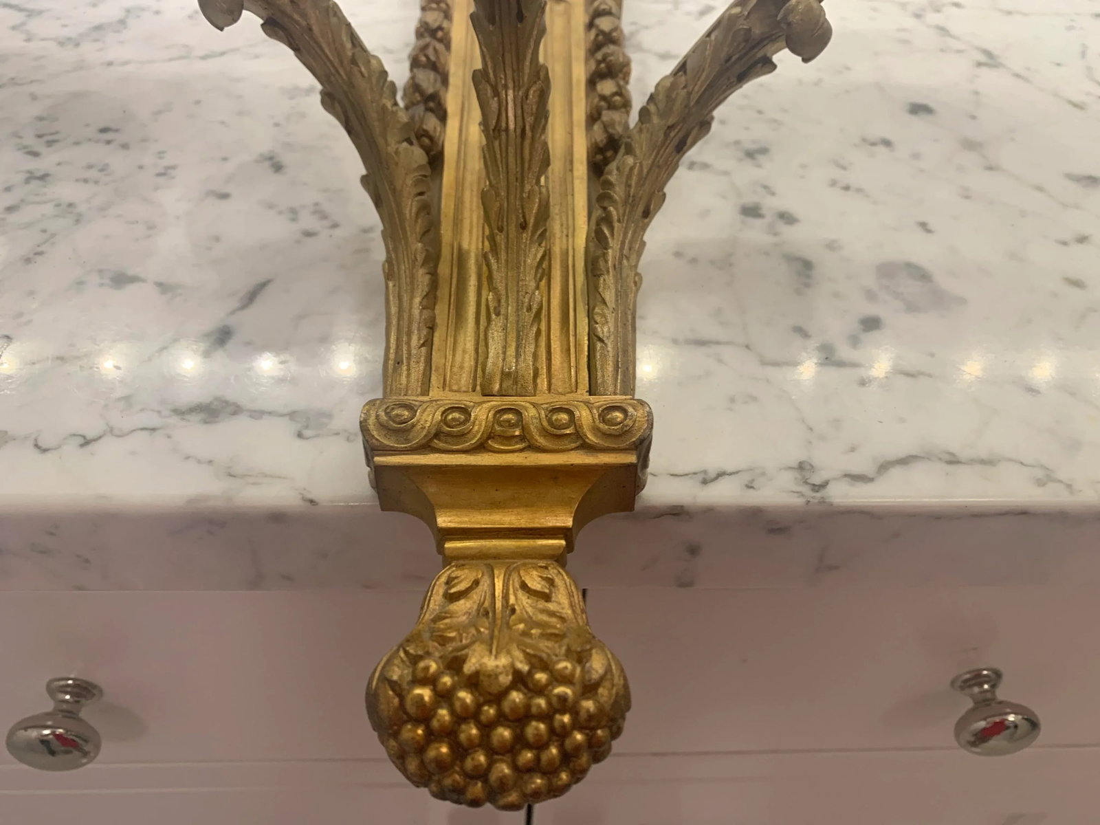 A Pair of Early 20th Century Bronze Candle Holder Wall Sconces - 7