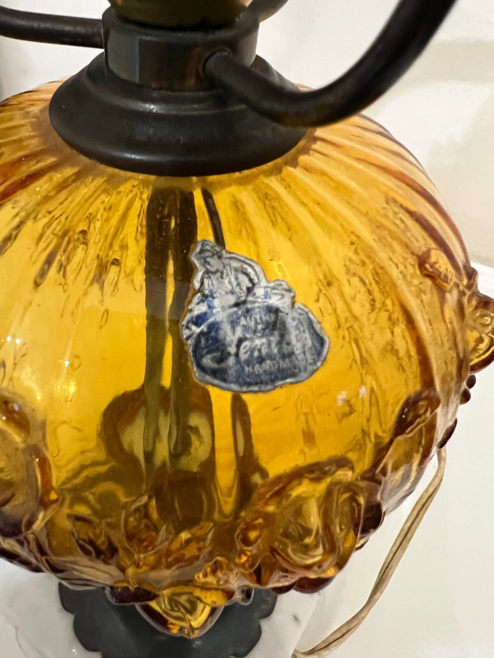 Vintage Fenton Amber Ruffled Top Table Lamp on Brass & Italian Marble Base - 8