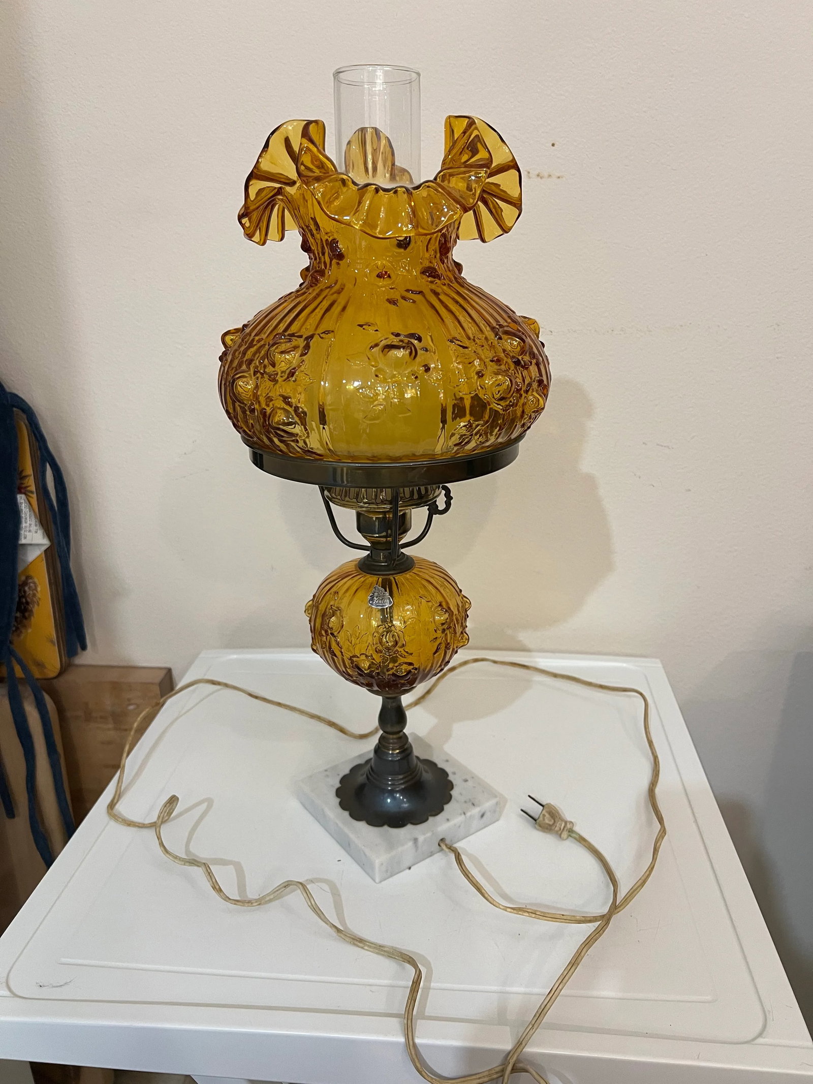 Vintage Fenton Amber Ruffled Top Table Lamp on Brass & Italian Marble Base - 9