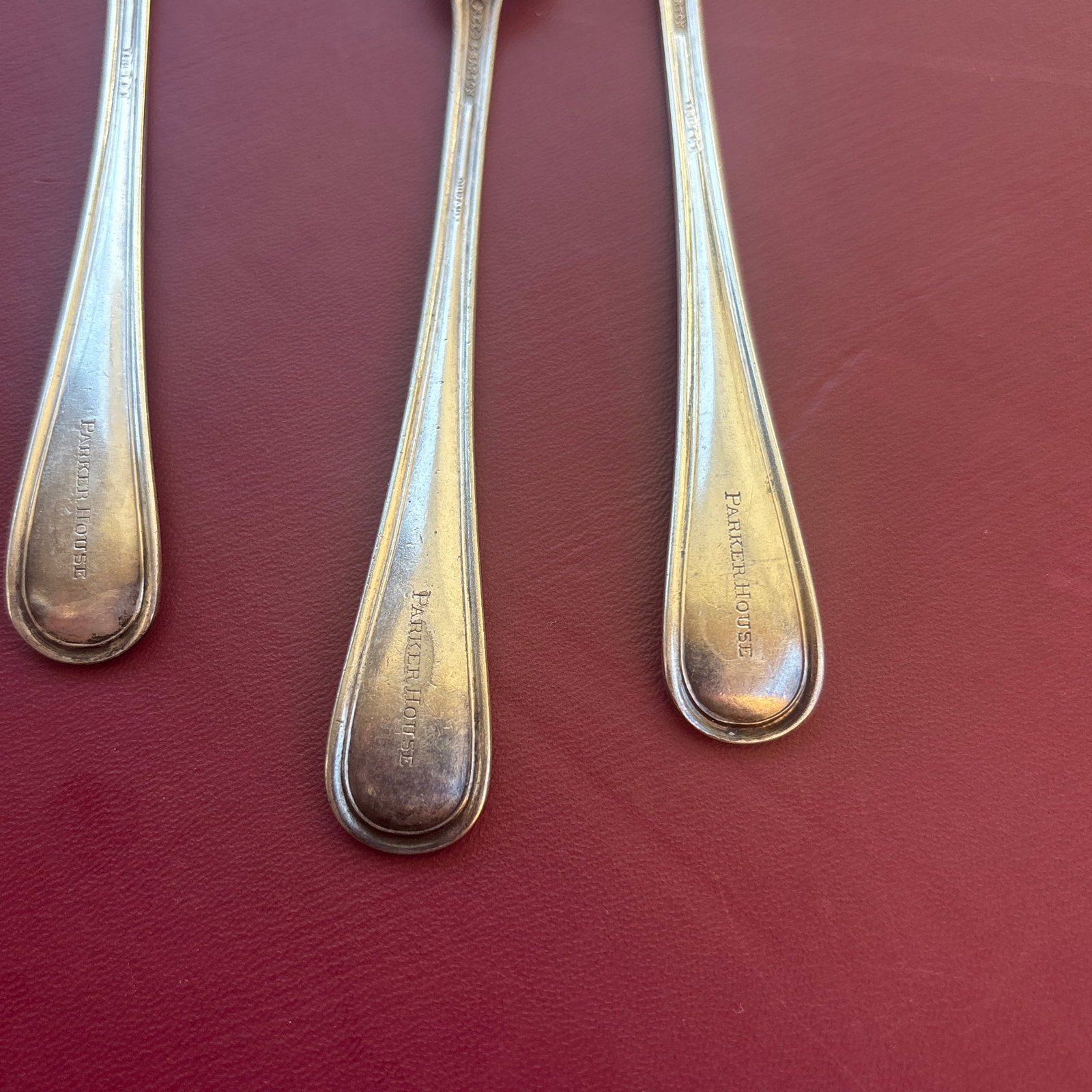 Circa 1930s Reed & Barton Triplex Hotel Ware Silver Plate Trident Oyster Forks Set of 3 From the Par - 3