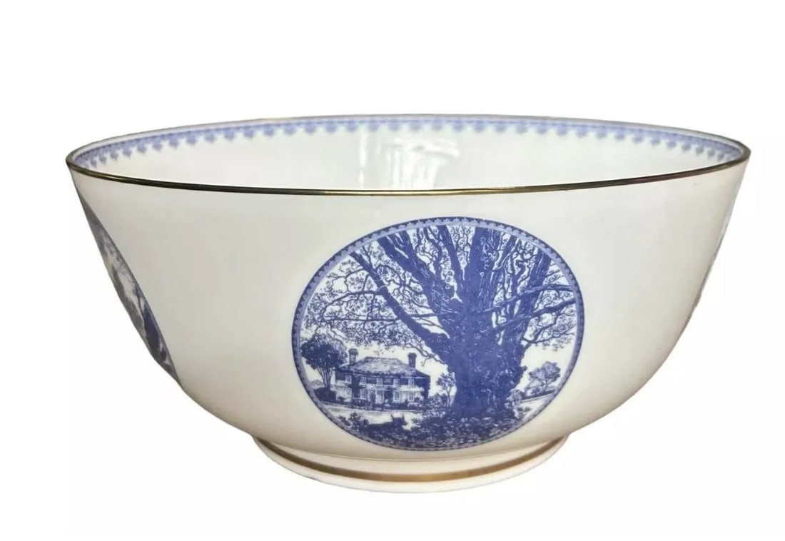 Vintage Wedgwood Williamsburg Virginia Limited Edition Bone Chine Blue & White Serving Bowl - 2