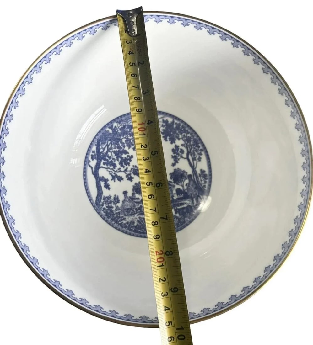Vintage Wedgwood Williamsburg Virginia Limited Edition Bone Chine Blue & White Serving Bowl - 7