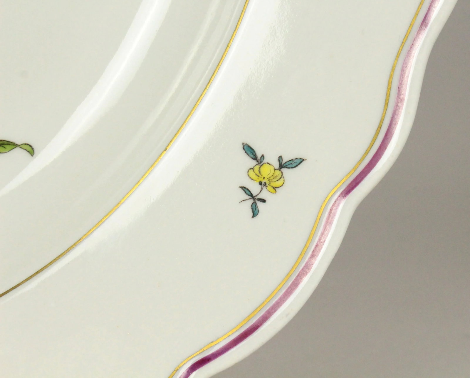 1800's Meissen Porcelain "Deutches Blumen" Flowers Round Platter Charger - 4