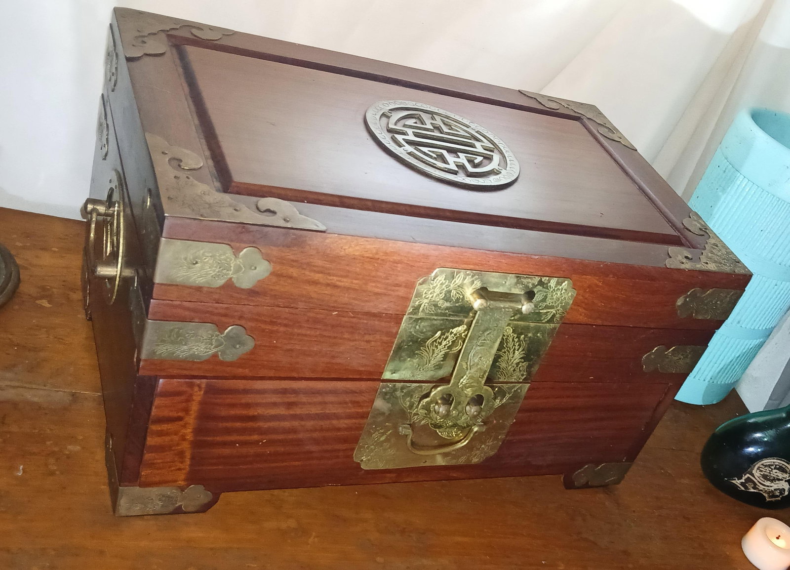 1970s Vintage Rosewood Chinoiserie Brass Accented Jewelry Box Chest - 2