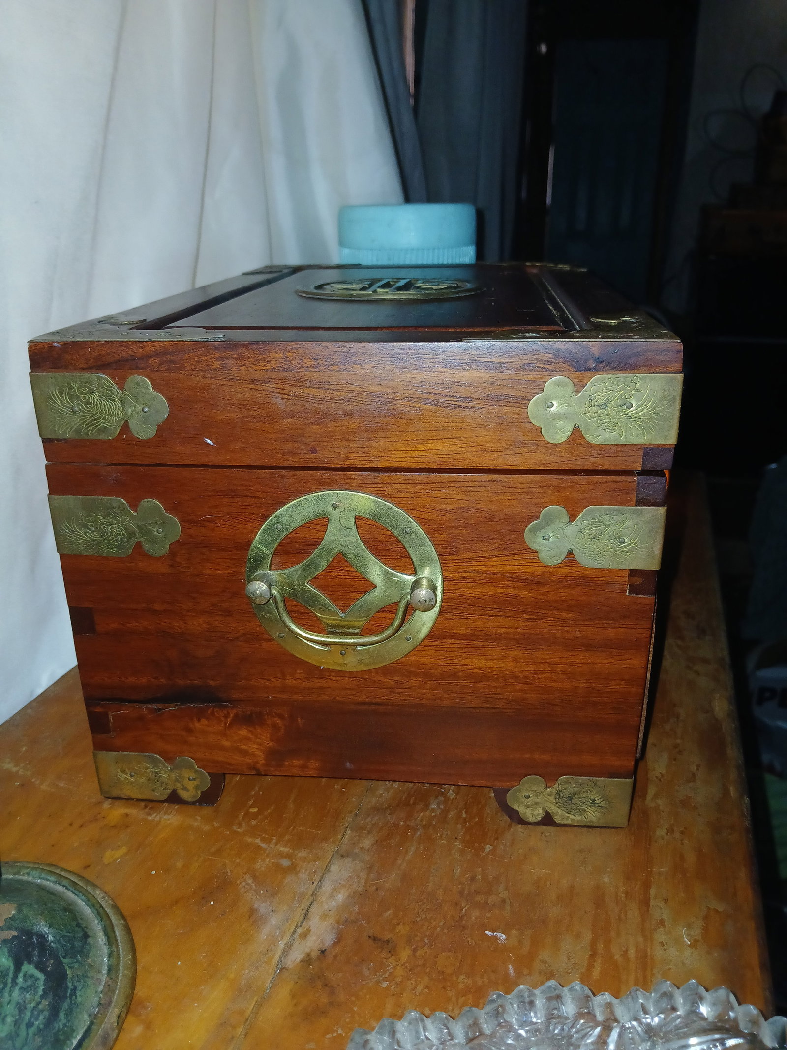 1970s Vintage Rosewood Chinoiserie Brass Accented Jewelry Box Chest - 4