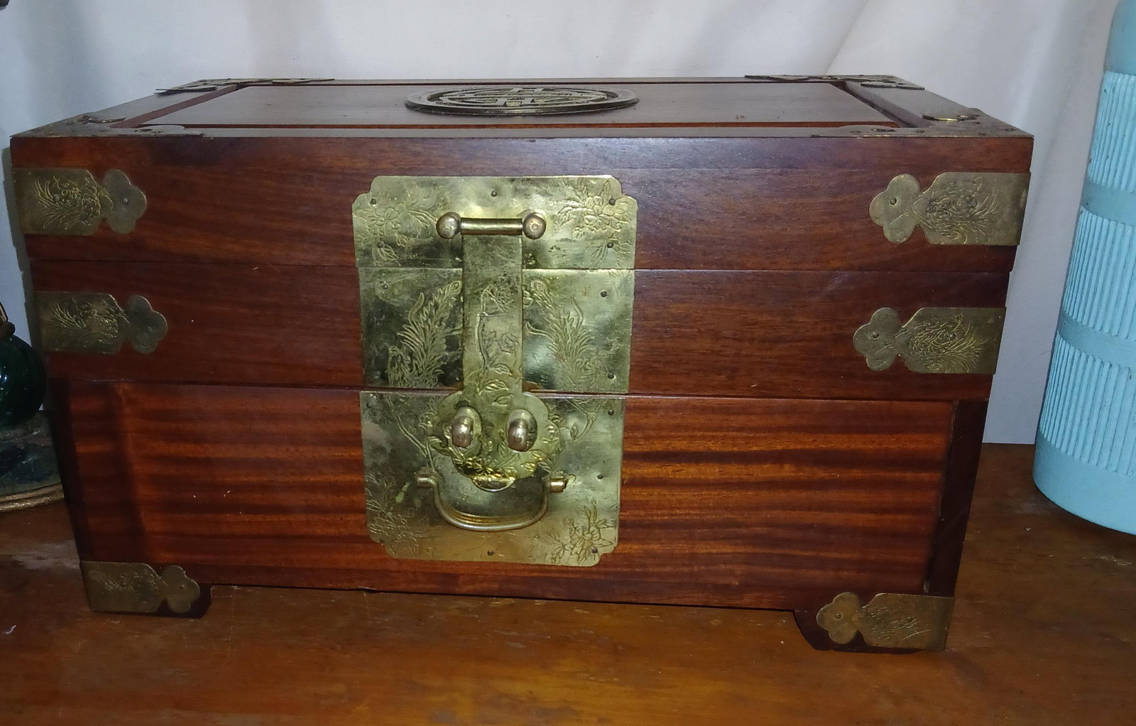 1970s Vintage Rosewood Chinoiserie Brass Accented Jewelry Box Chest - 6