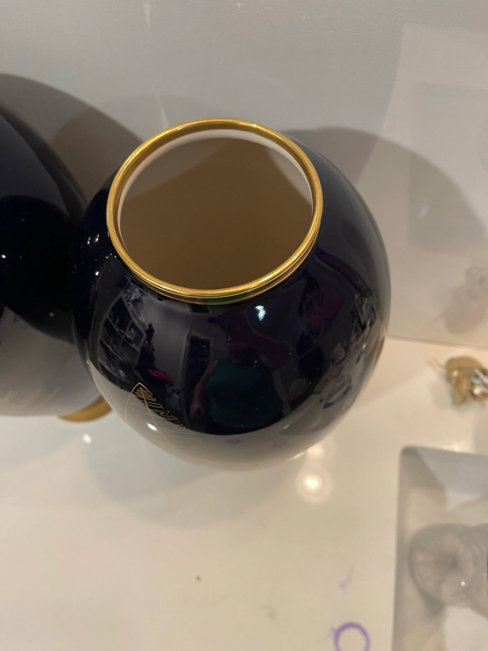 Set of Two 1970s Lindner Kueps Bavarian Tall Gold & Cobalt Floral Vases - 4