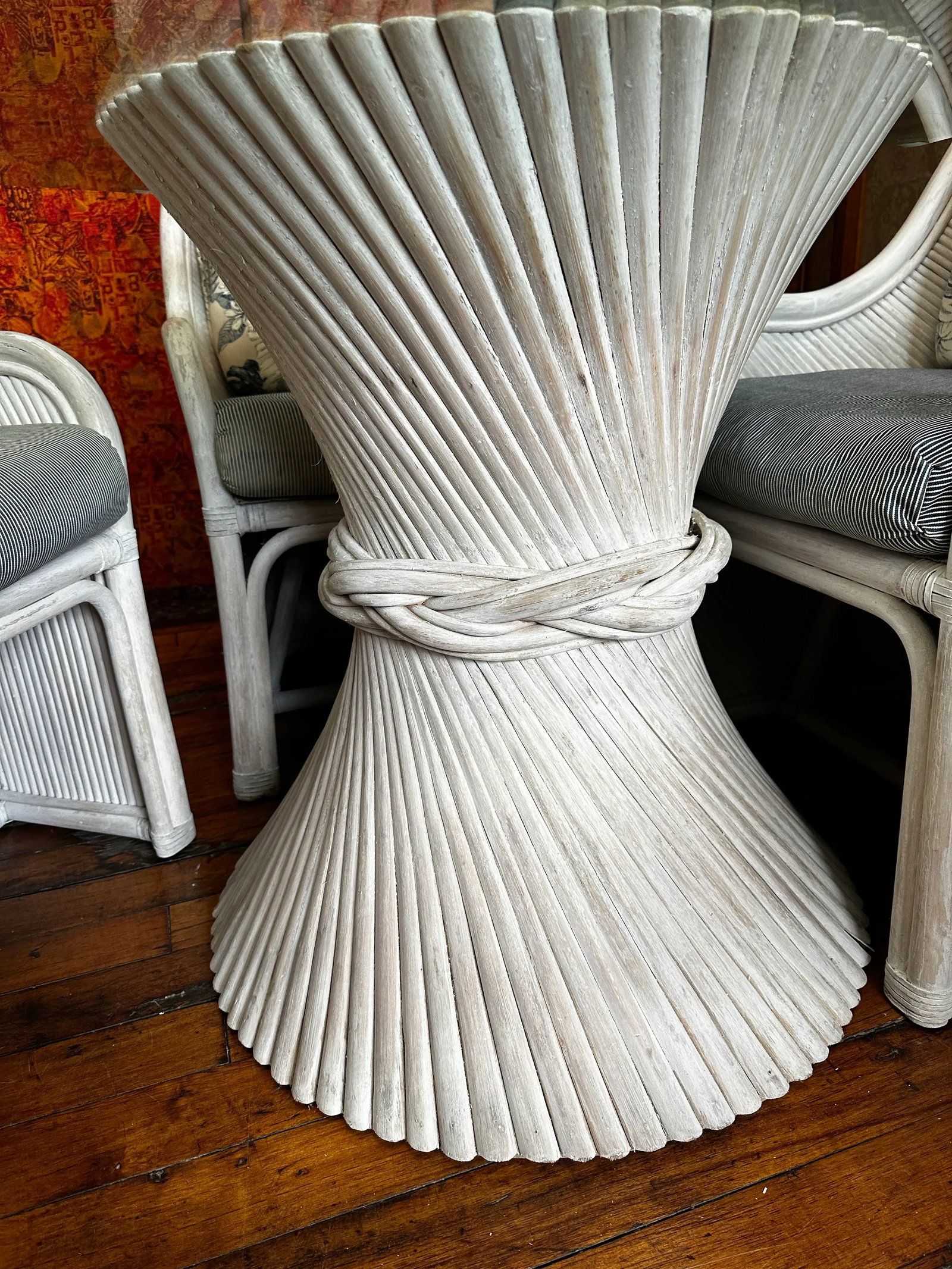 Vintage Henry Link Outdoor Pencil Split Reed Sheaf of Wheat Table and Chairs Set of 5 - 4