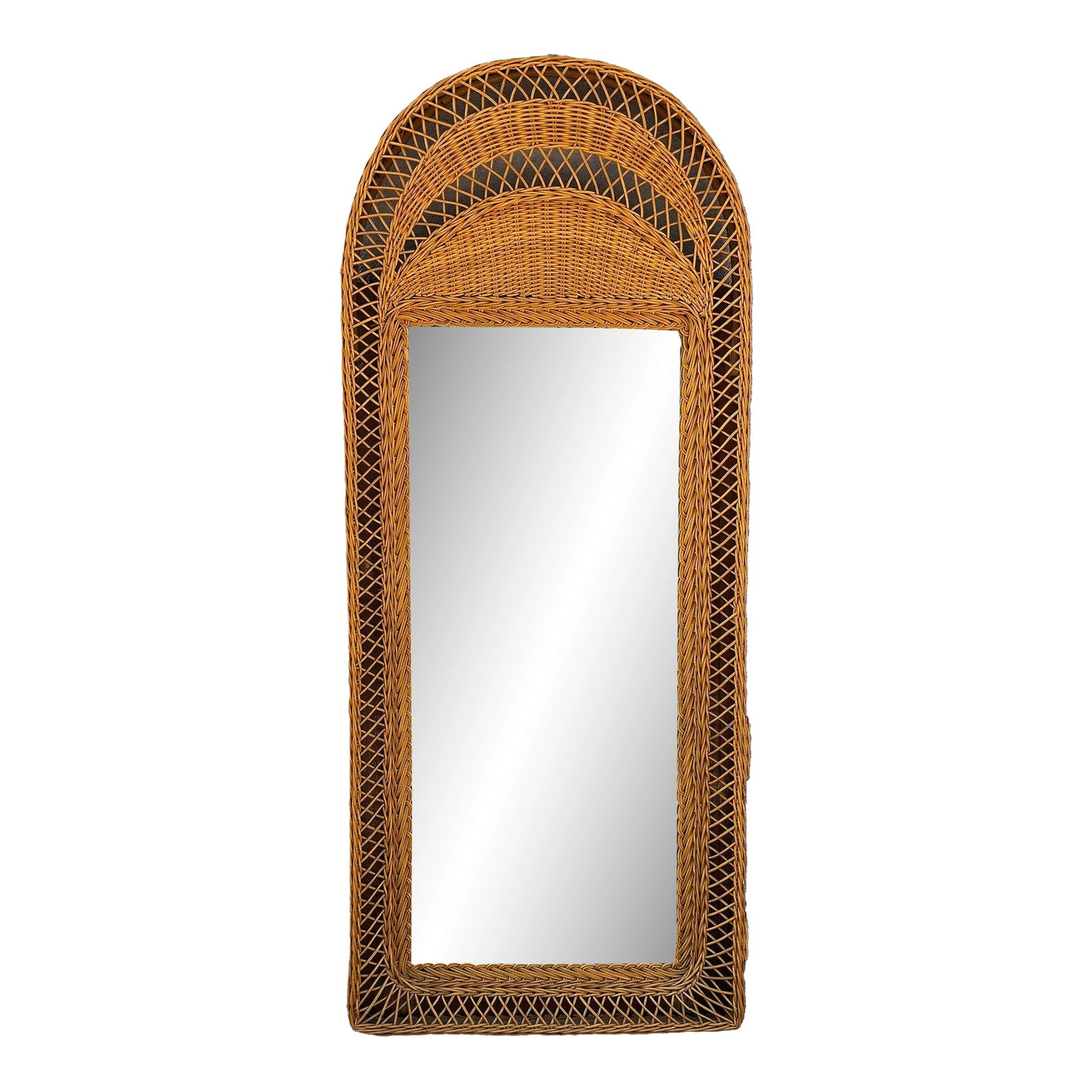 Stunning Vintage French Wicker Reed Frame Mirror: This mirror is a stunning example of vintage wicker craftsmanship, most likely made between the 1960s and 1970s, during a time when natural materials like rattan and wicker experienced a revival in