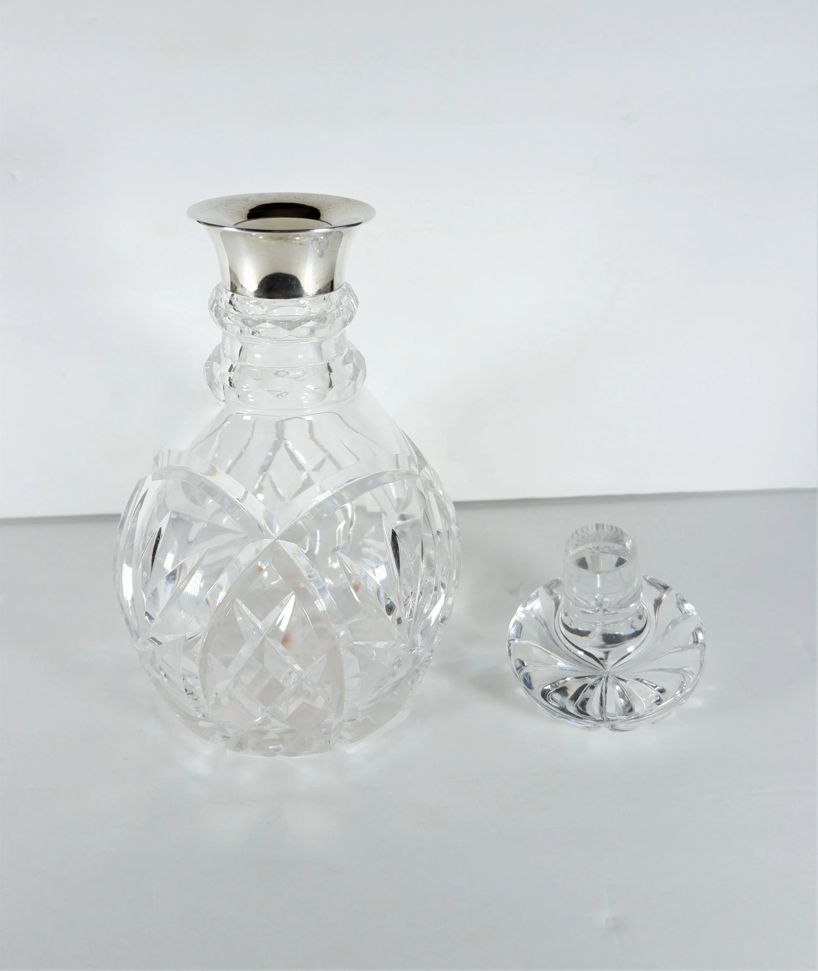John Grinsell & Sons Cut Crystal Decanter With Sterling Silver Top Rim - 2