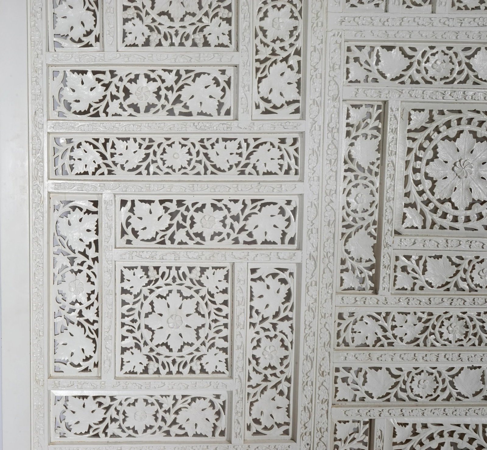 1950s Indonesian Hand Carved Wooden Panels Screen/Room Dividers- Set of 2 - 3
