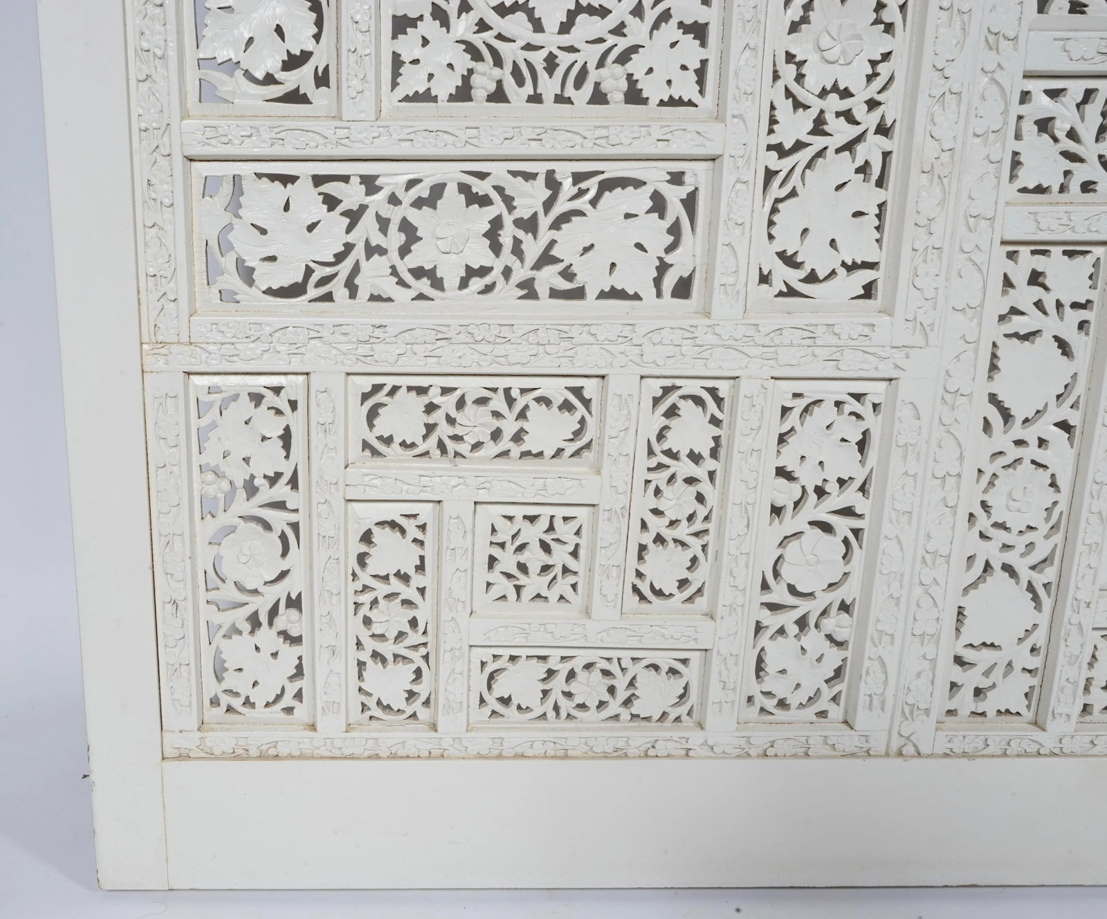 1950s Indonesian Hand Carved Wooden Panels Screen/Room Dividers- Set of 2 - 6