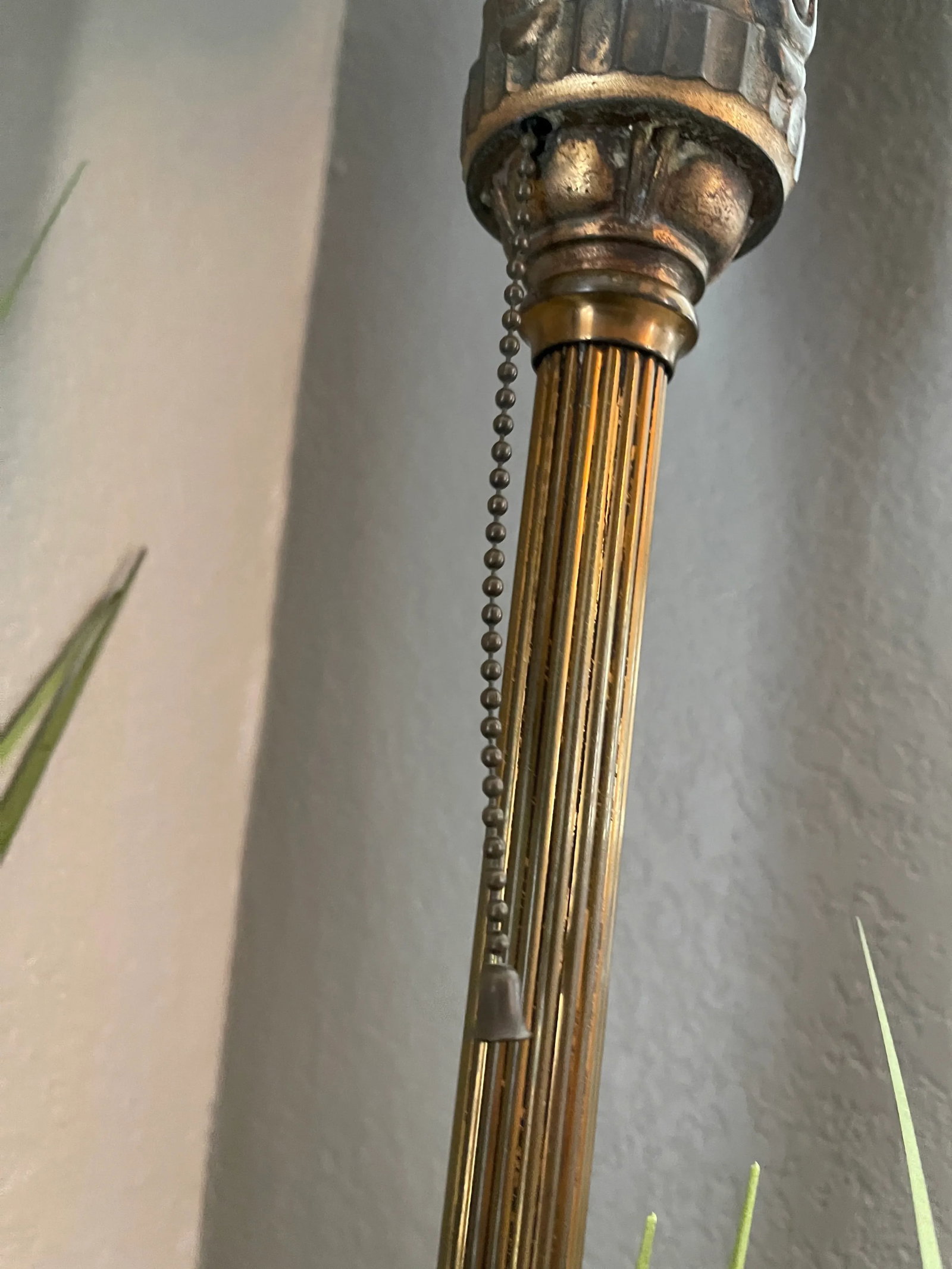 Antique Art Deco Torchiere Floor Lamp With Etched Green Glass, With Brass and Onyx. - 6