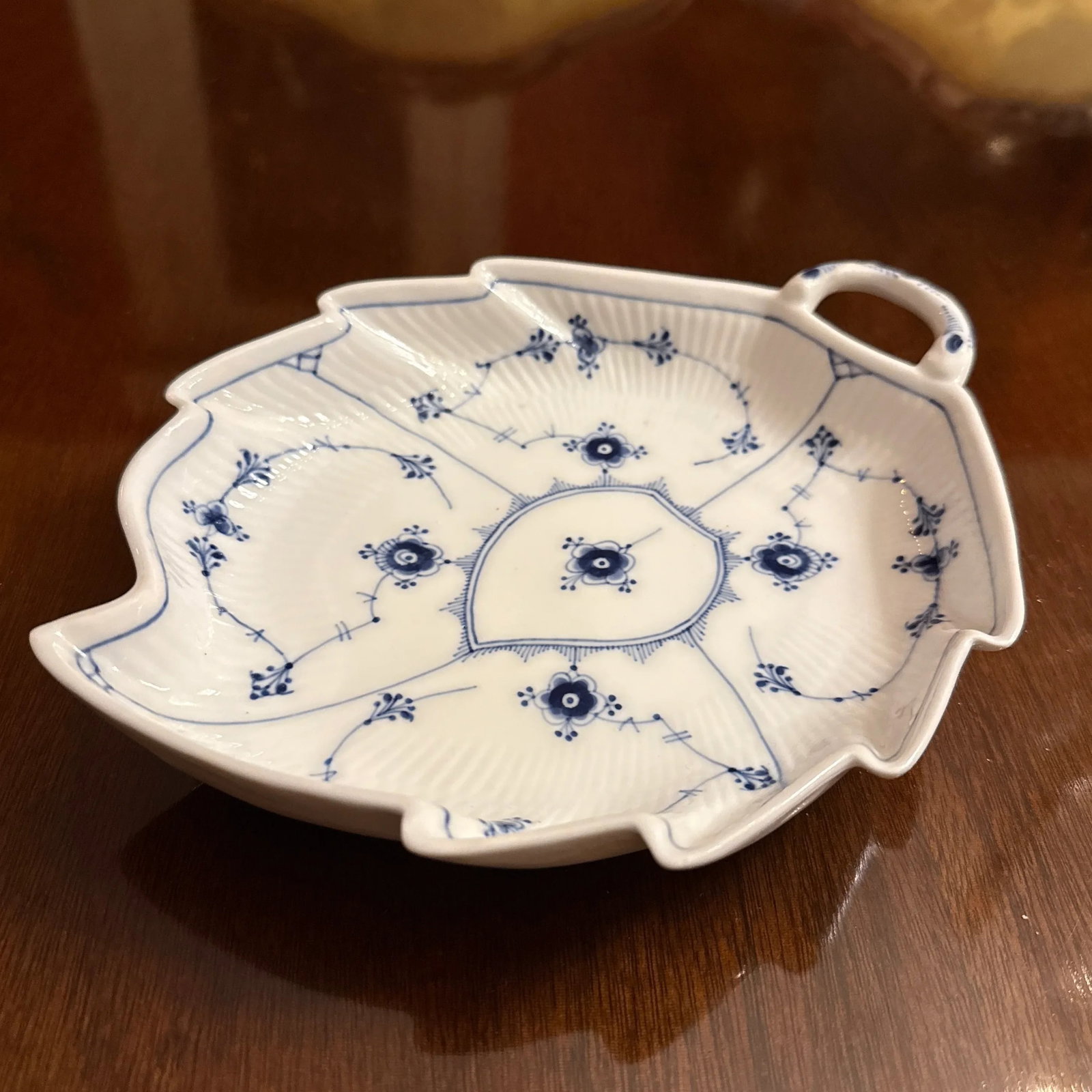 Fine 19th Century Royal Copenhagen Leaf - 4