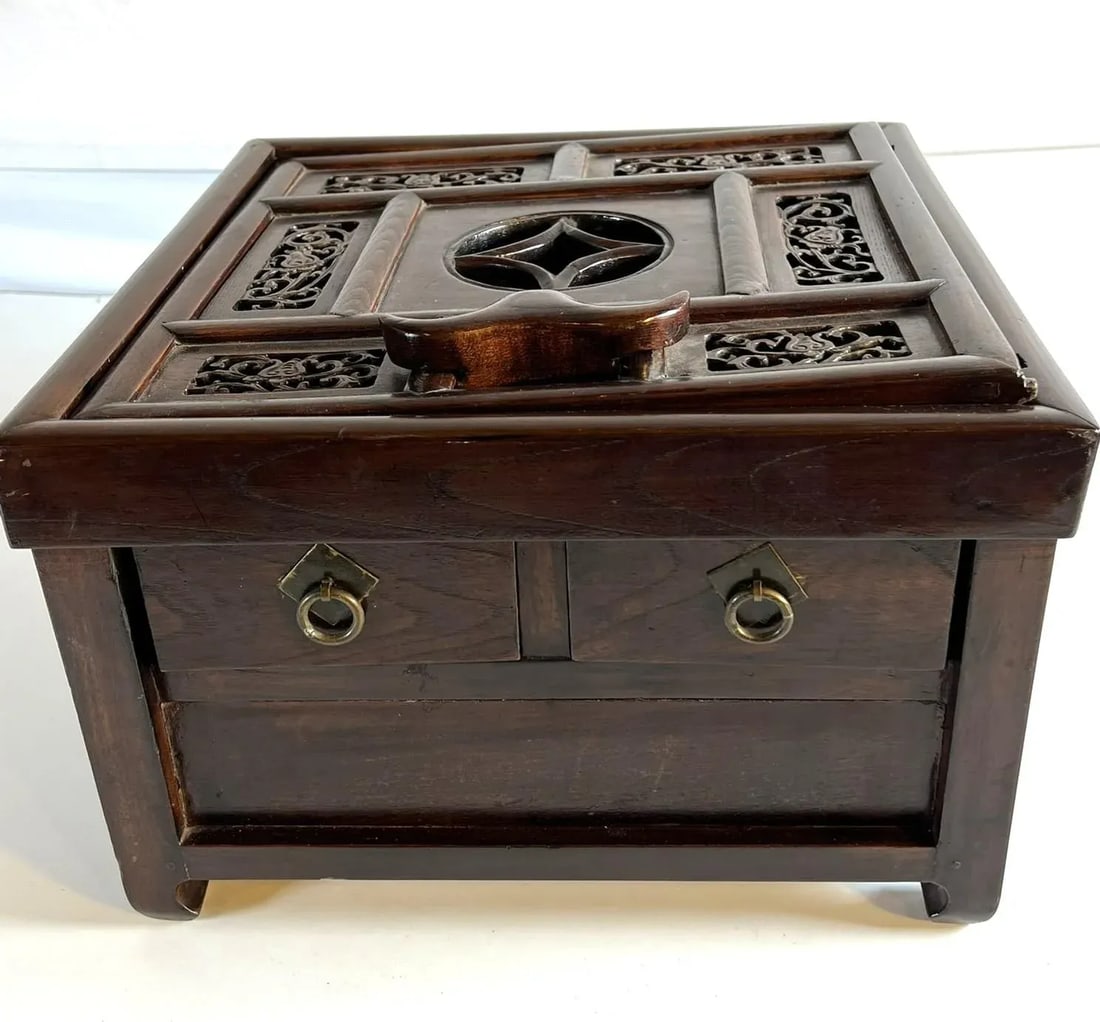 Antique Chinese Lady's Mirror Box - 7