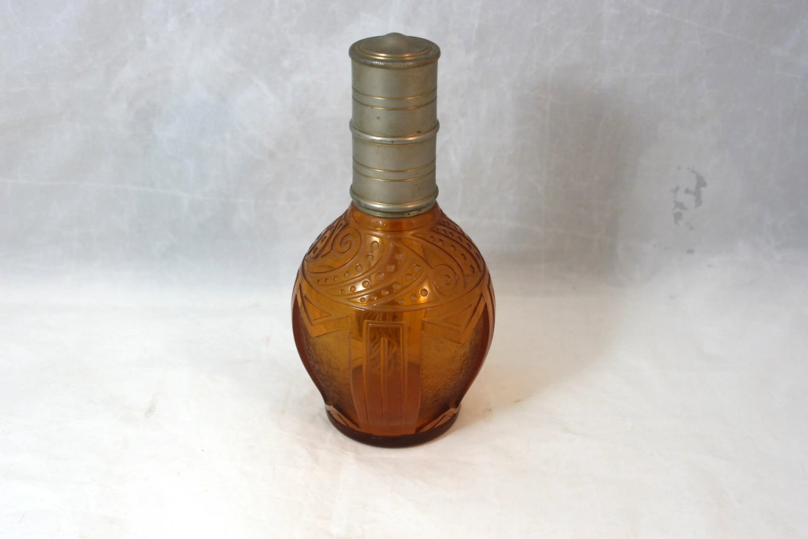 1920s Art Deco Cristaux d'Art St Louis France Amber Glass Hand Cut Crystal Perfume Lamp Bottle - 4