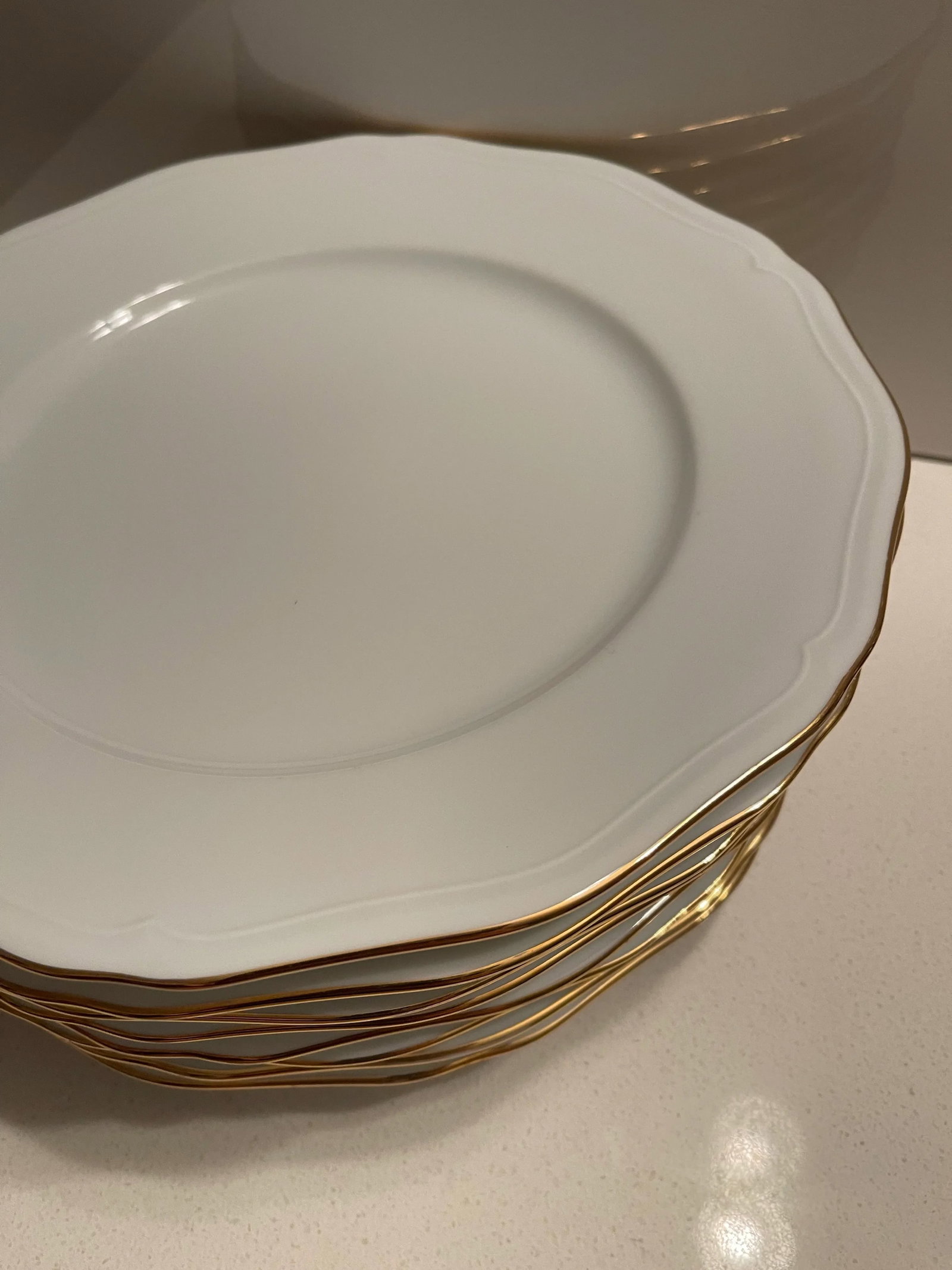 Late 20th Century Mikasa Gold Coin Dinner Plates - Set of 8 - 3