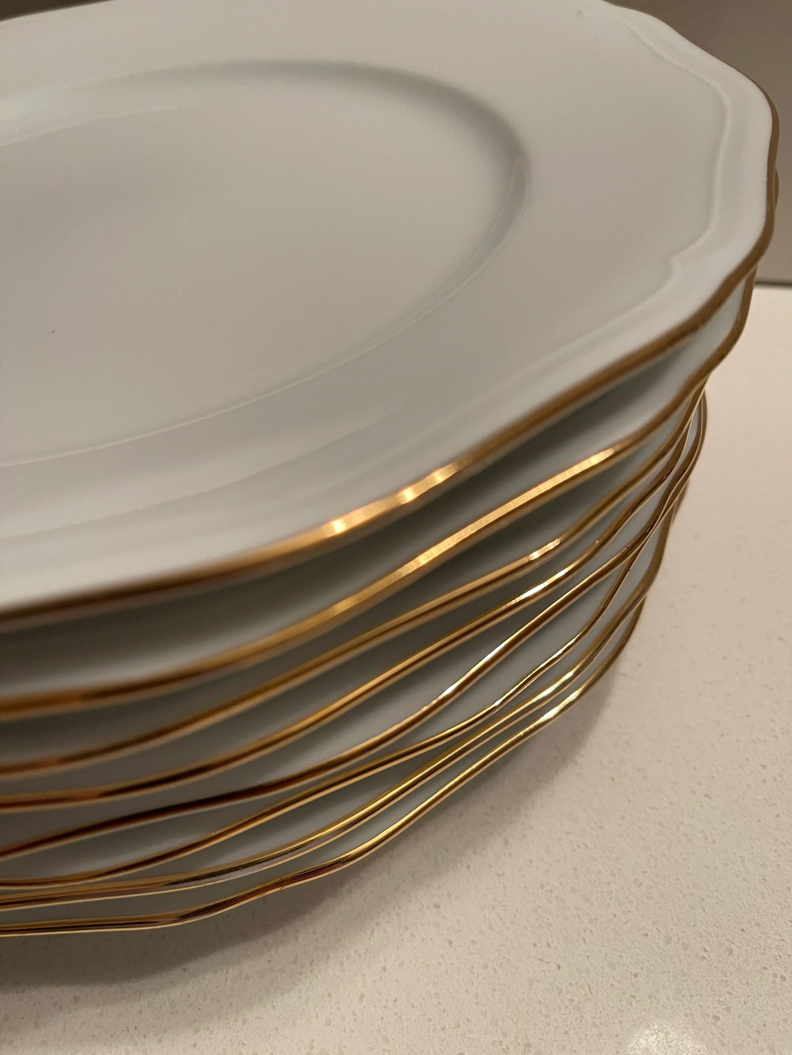 Late 20th Century Mikasa Gold Coin Dinner Plates - Set of 8 - 4