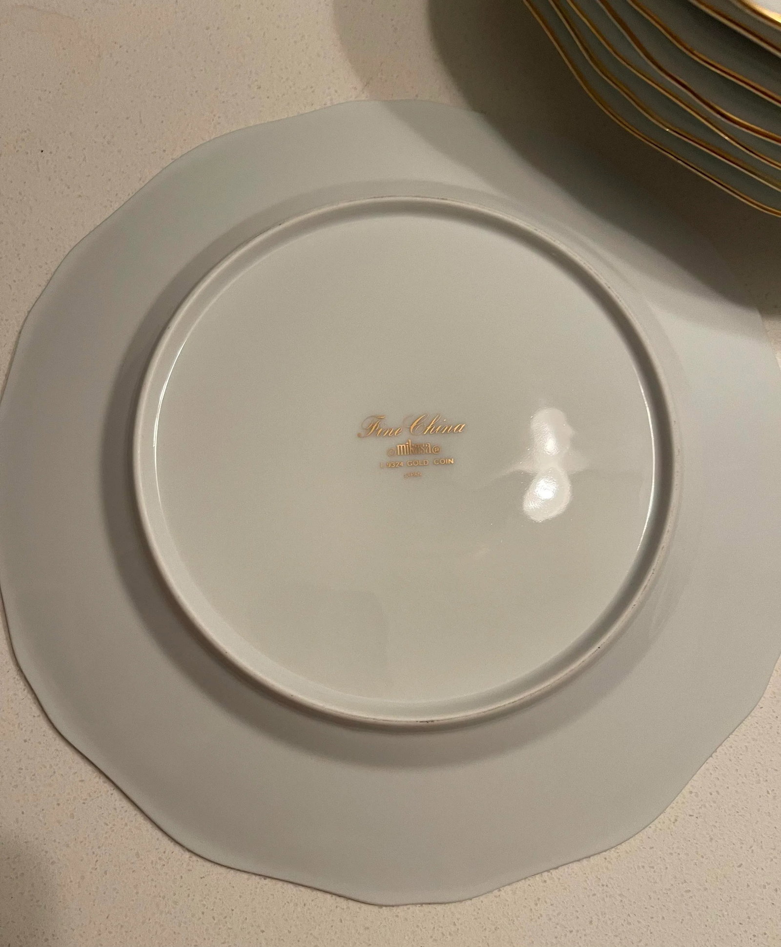 Late 20th Century Mikasa Gold Coin Dinner Plates - Set of 8 - 6
