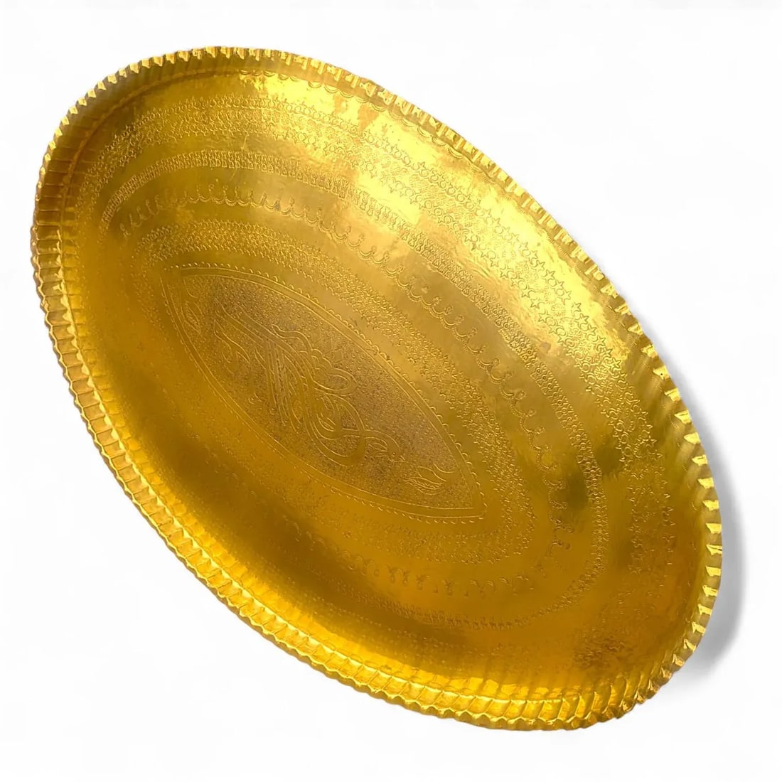 1940s Large Oval Islamic Art Handcrafted Etched Polished Brass Tray - 4