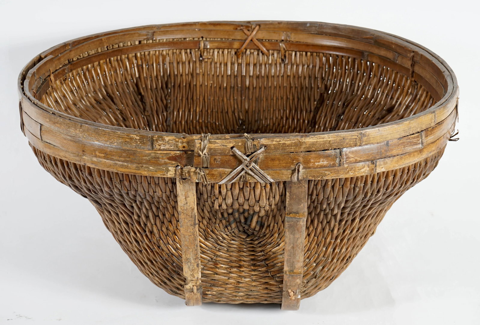 Large Vintage Chinese Handwoven Water Basket - 2