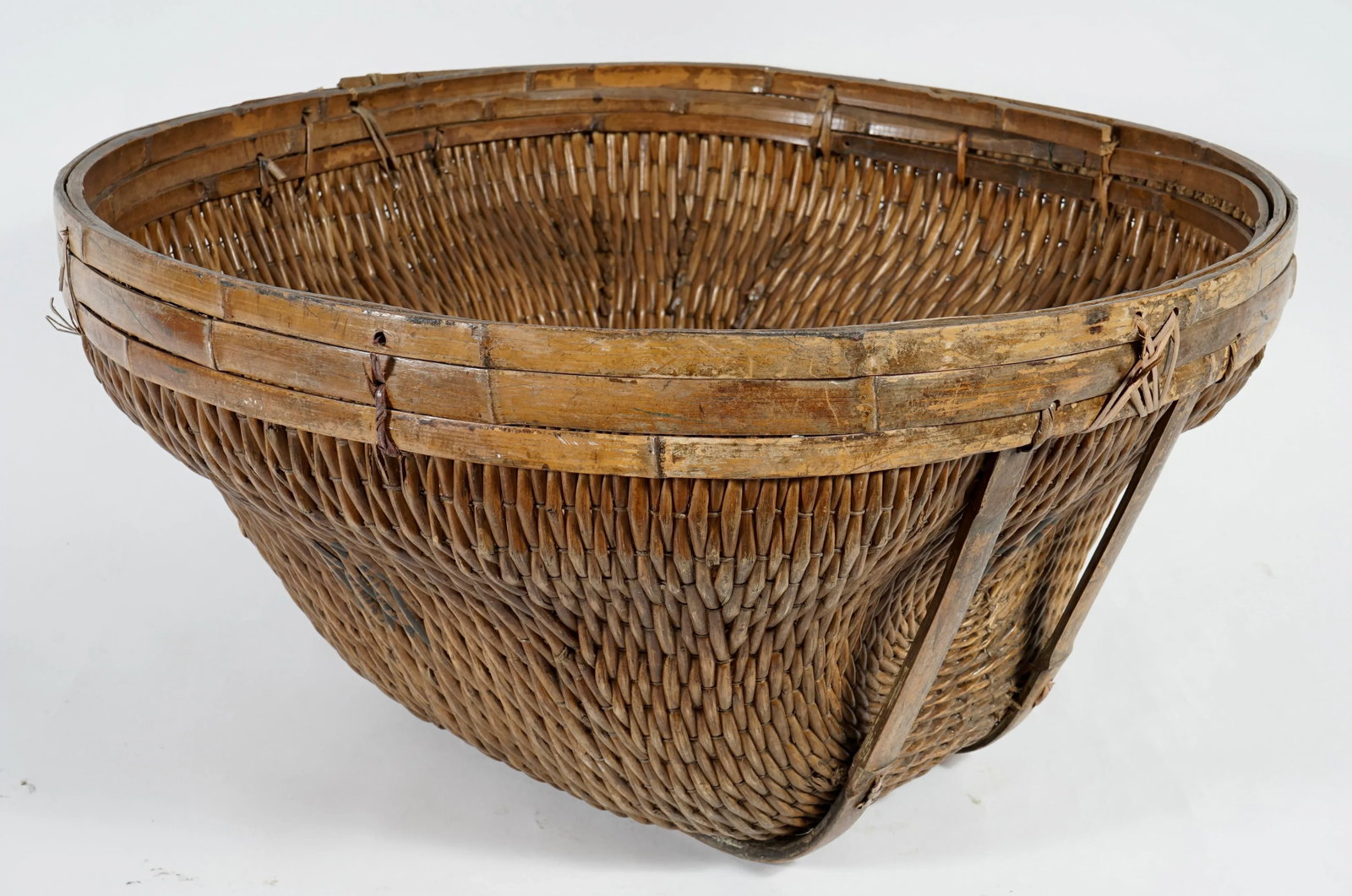Large Vintage Chinese Handwoven Water Basket - 5
