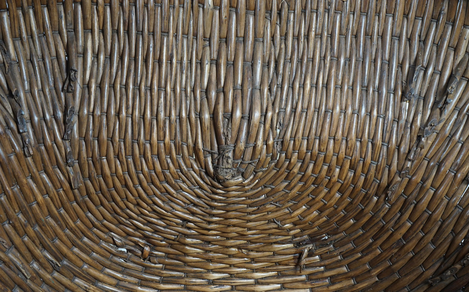 Large Vintage Chinese Handwoven Water Basket - 7