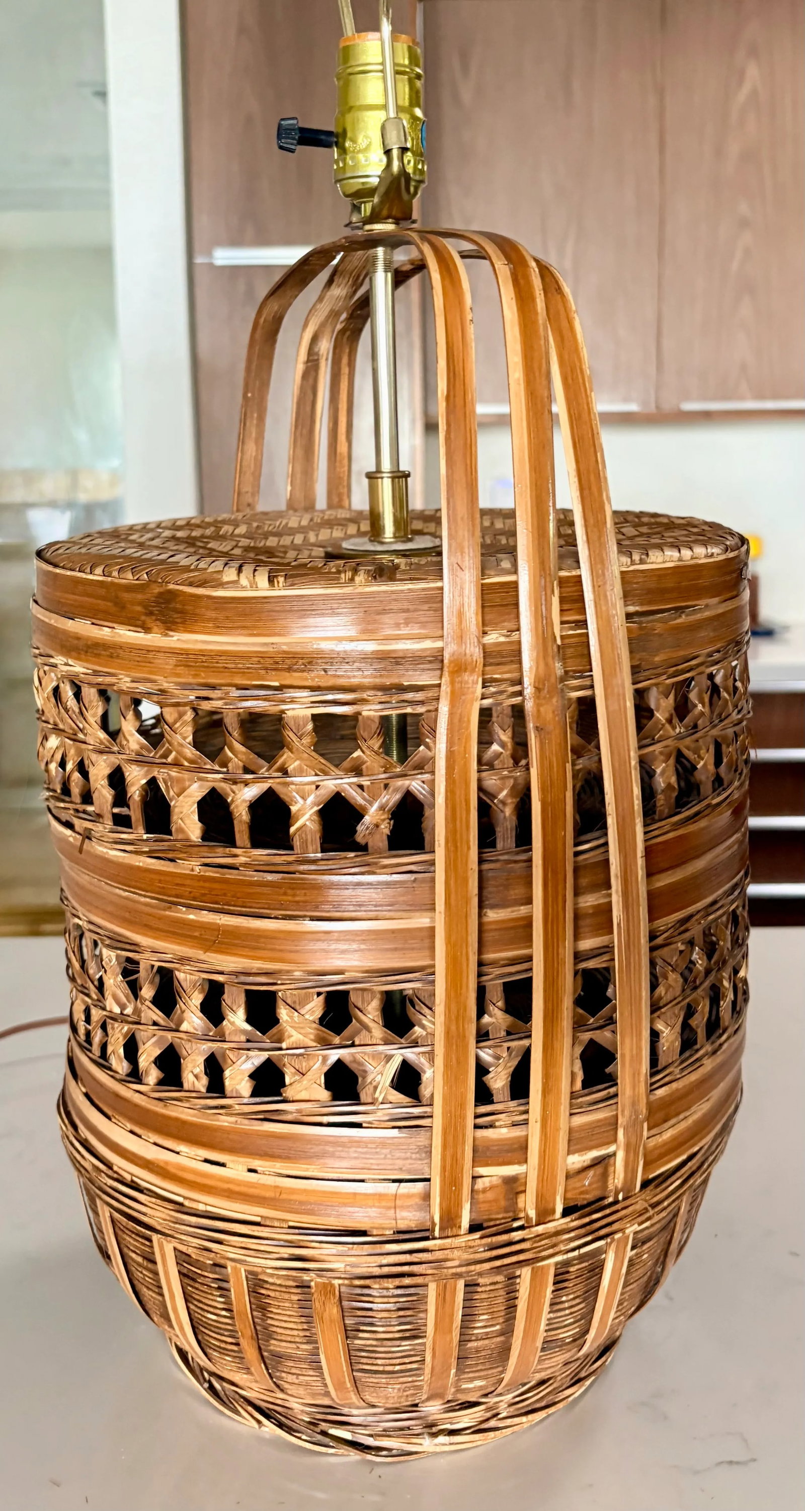 Vintage Coastal Woven Rattan Table Lamp With Sueded Shade - 2