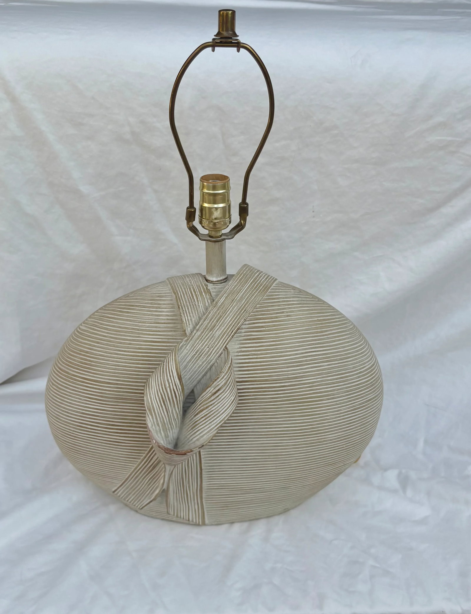 1980's Draped Ribbon Sculptural Plaster Table Lamp - 2