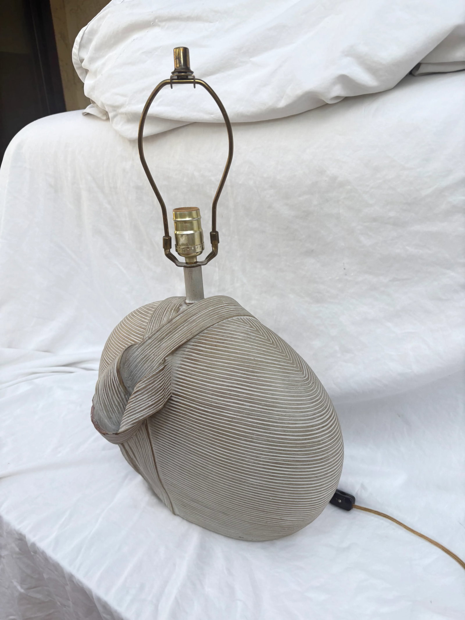 1980's Draped Ribbon Sculptural Plaster Table Lamp - 5