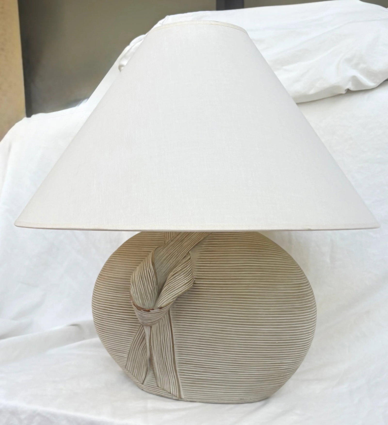 1980's Draped Ribbon Sculptural Plaster Table Lamp - 6