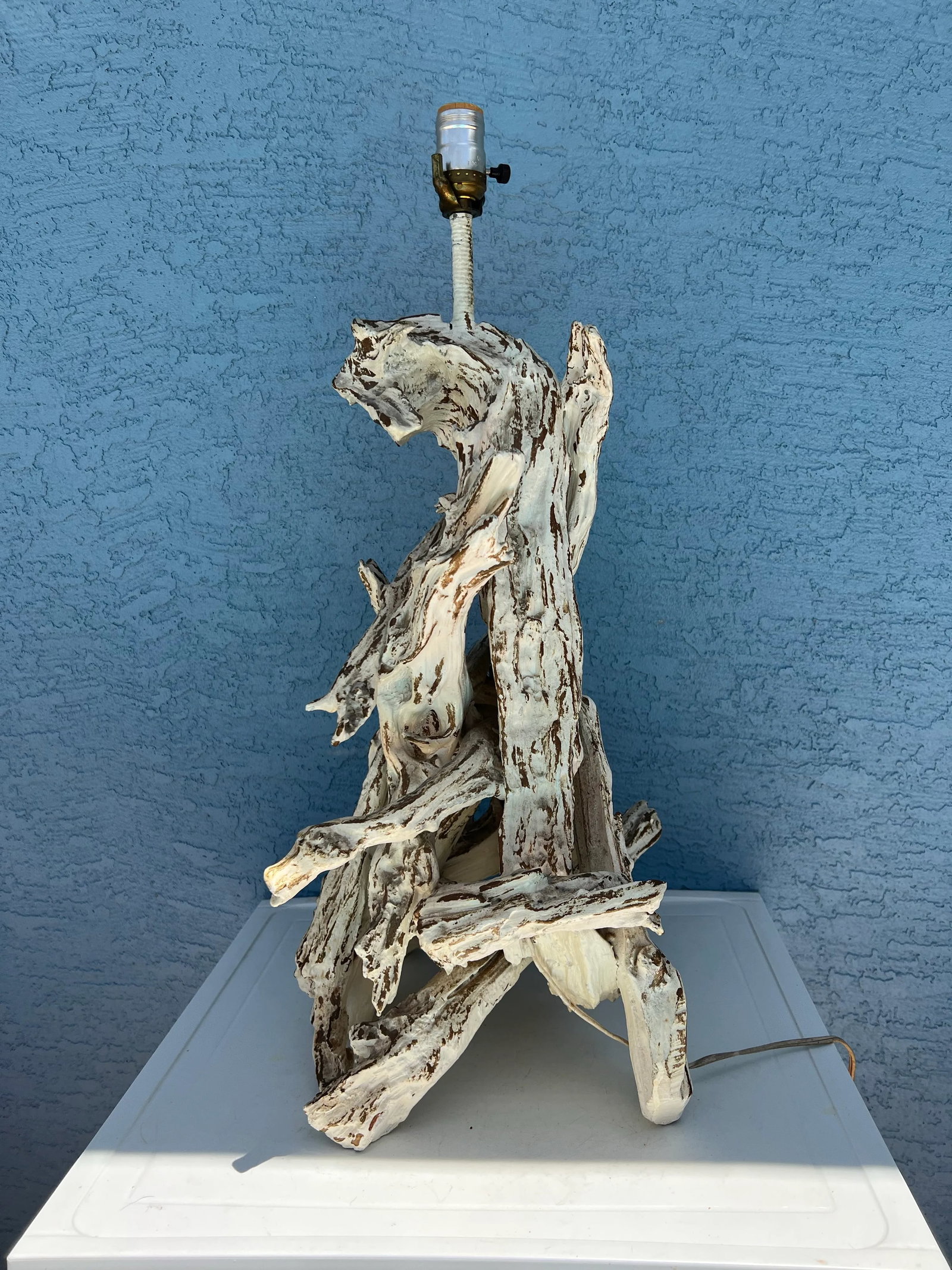 Driftwood Table Lamp - 8
