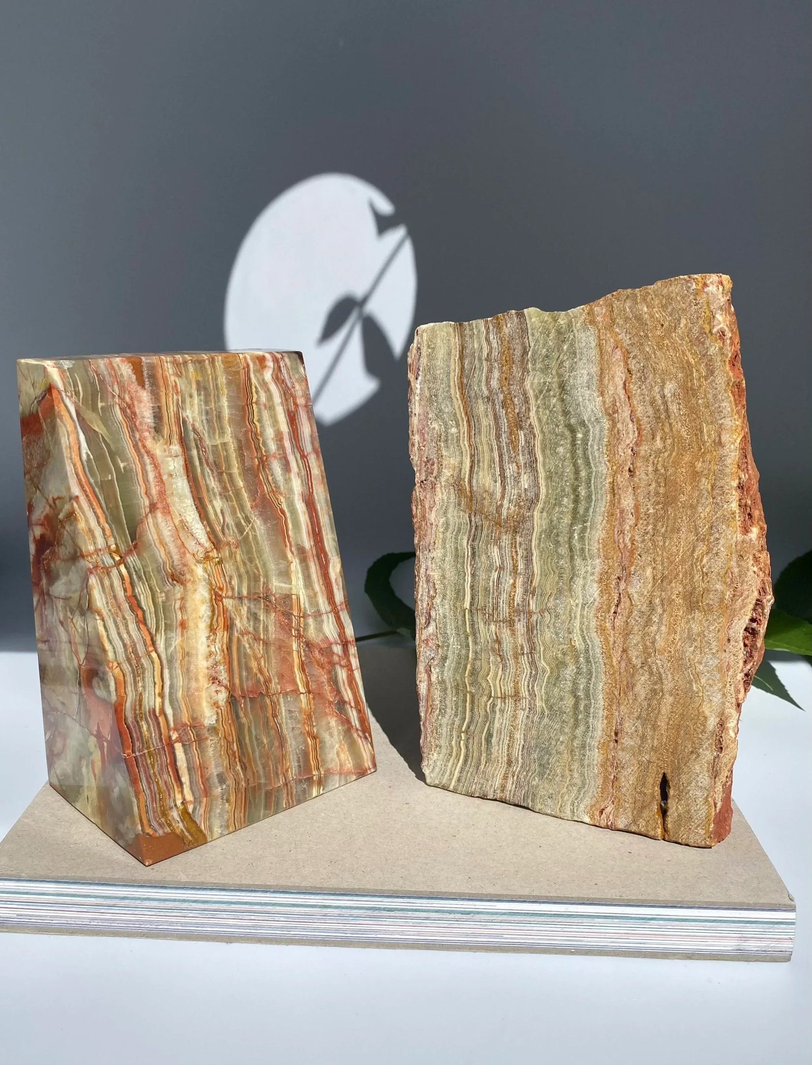 1970s Pair of Carved Onyx Stone Bookends - 3