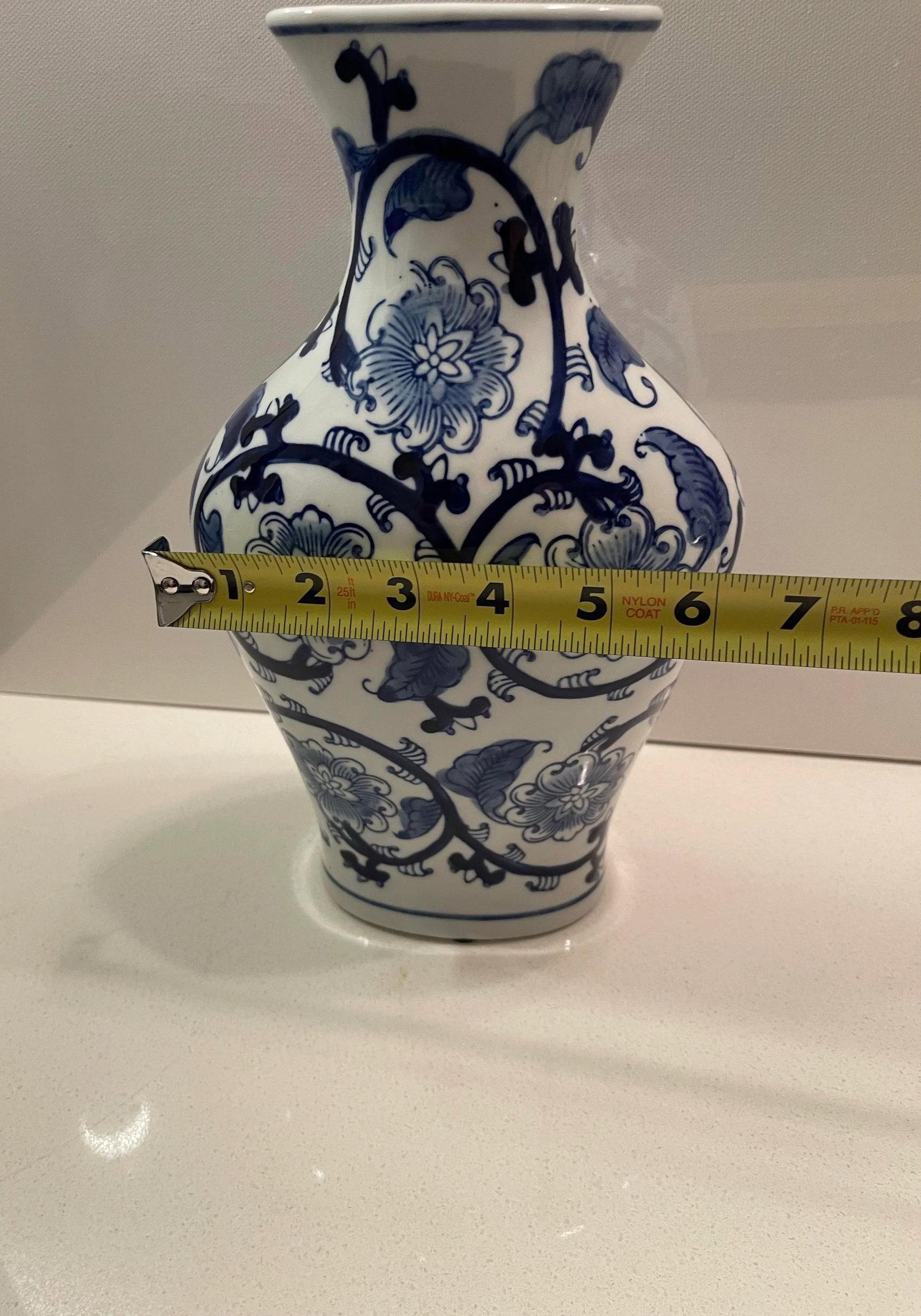 Late 20th Century Chinese Blue & White Floral and Leaf Ceramic Vase - 10