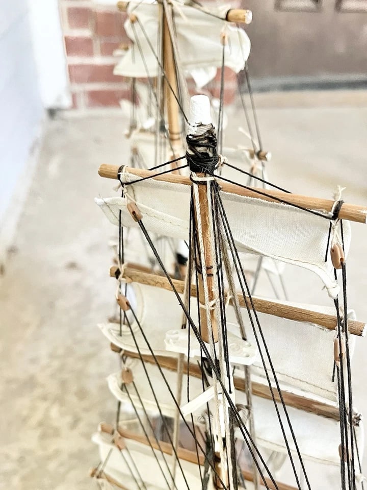 1970s Large Wooden Representation Handmade 1853 Young America Replica Clipper Ship - 11