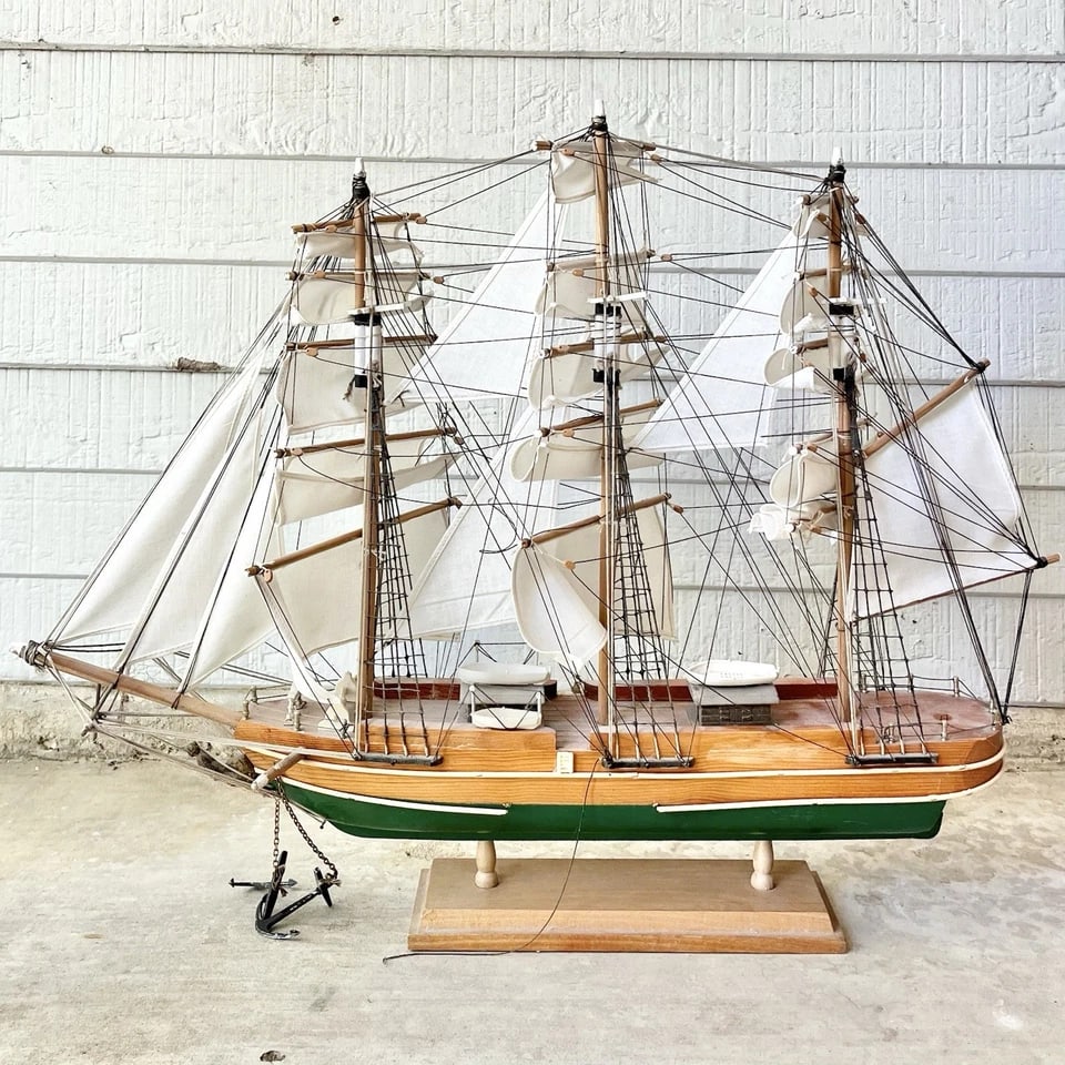 1970s Large Wooden Representation Handmade 1853 Young America Replica Clipper Ship - 12