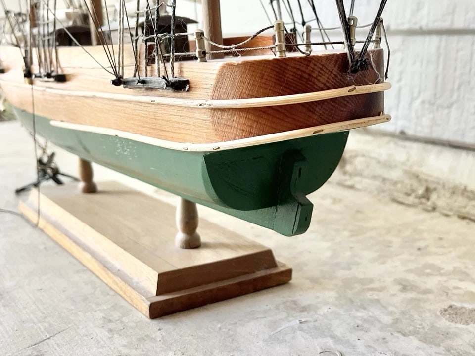1970s Large Wooden Representation Handmade 1853 Young America Replica Clipper Ship - 14