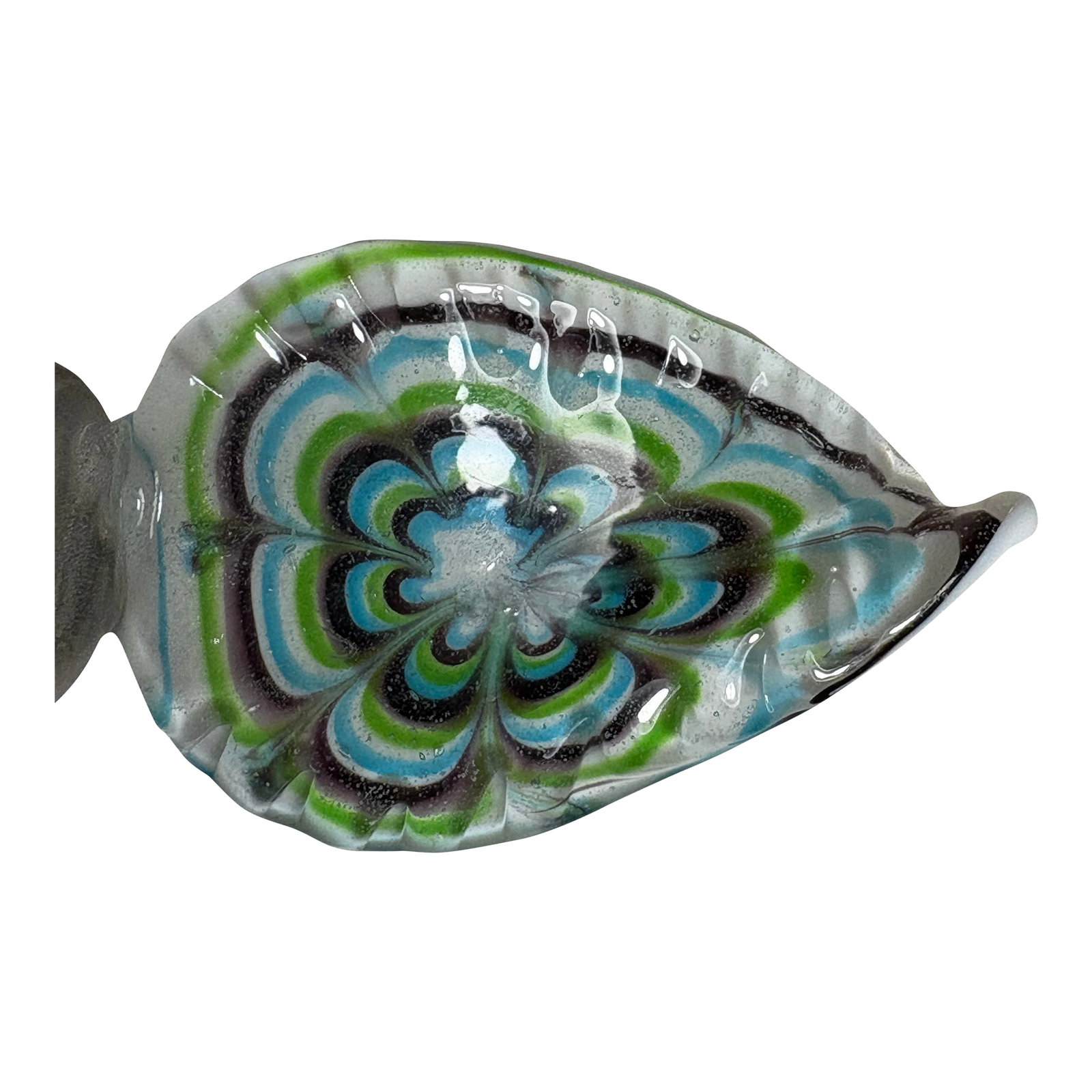 Murano Flower Inspired Hand Blown Bottle Stopper: How many of you can say you have a Murano hand blown bottle stopper? The turquoise, green, black and white flower design expands from the middle outward almost like a "glass" ripple. The pointed