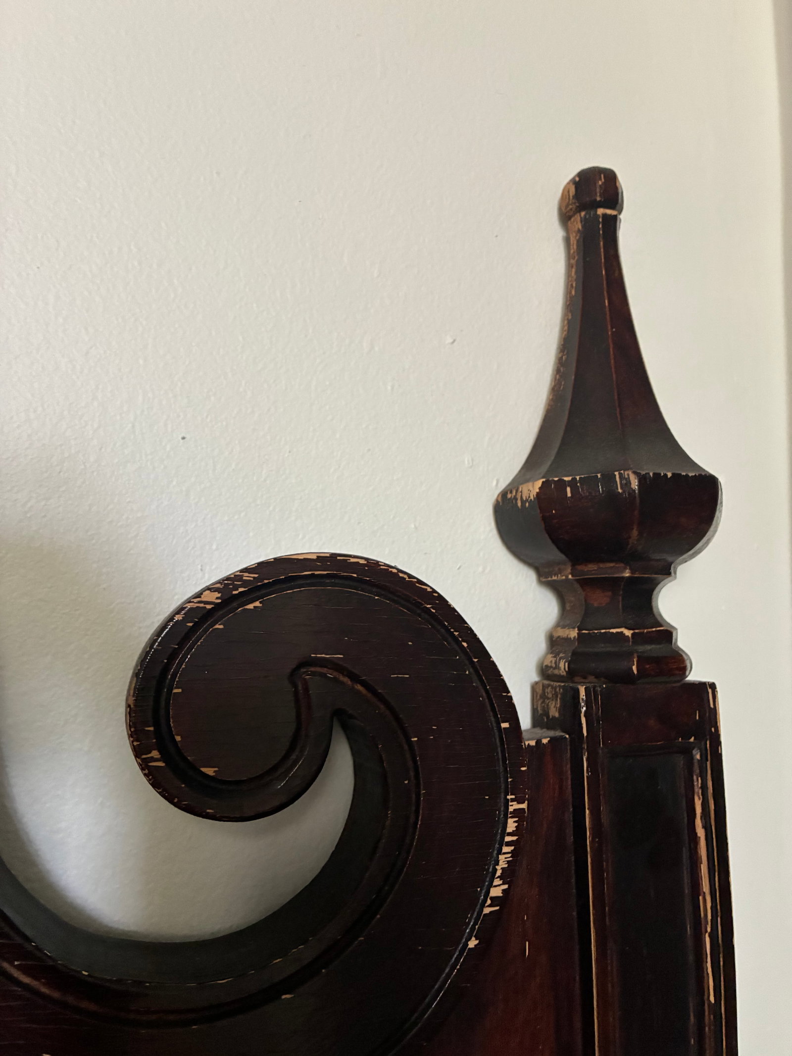 Early 20th Century Chippendale Mahogany Wood-Framed Mirror - 8