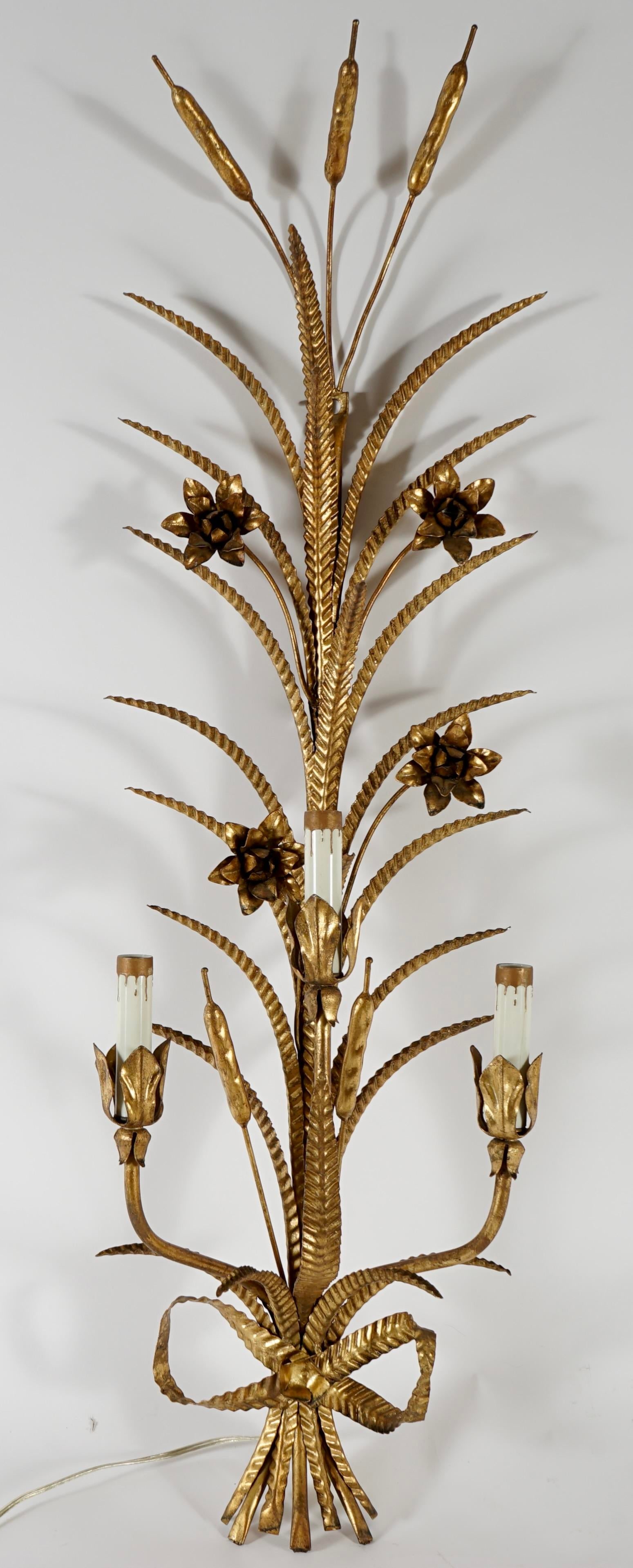 Vintage Italian Gilt Tole Florentine Sheaf of Wheat Wall Light Fixture - 2