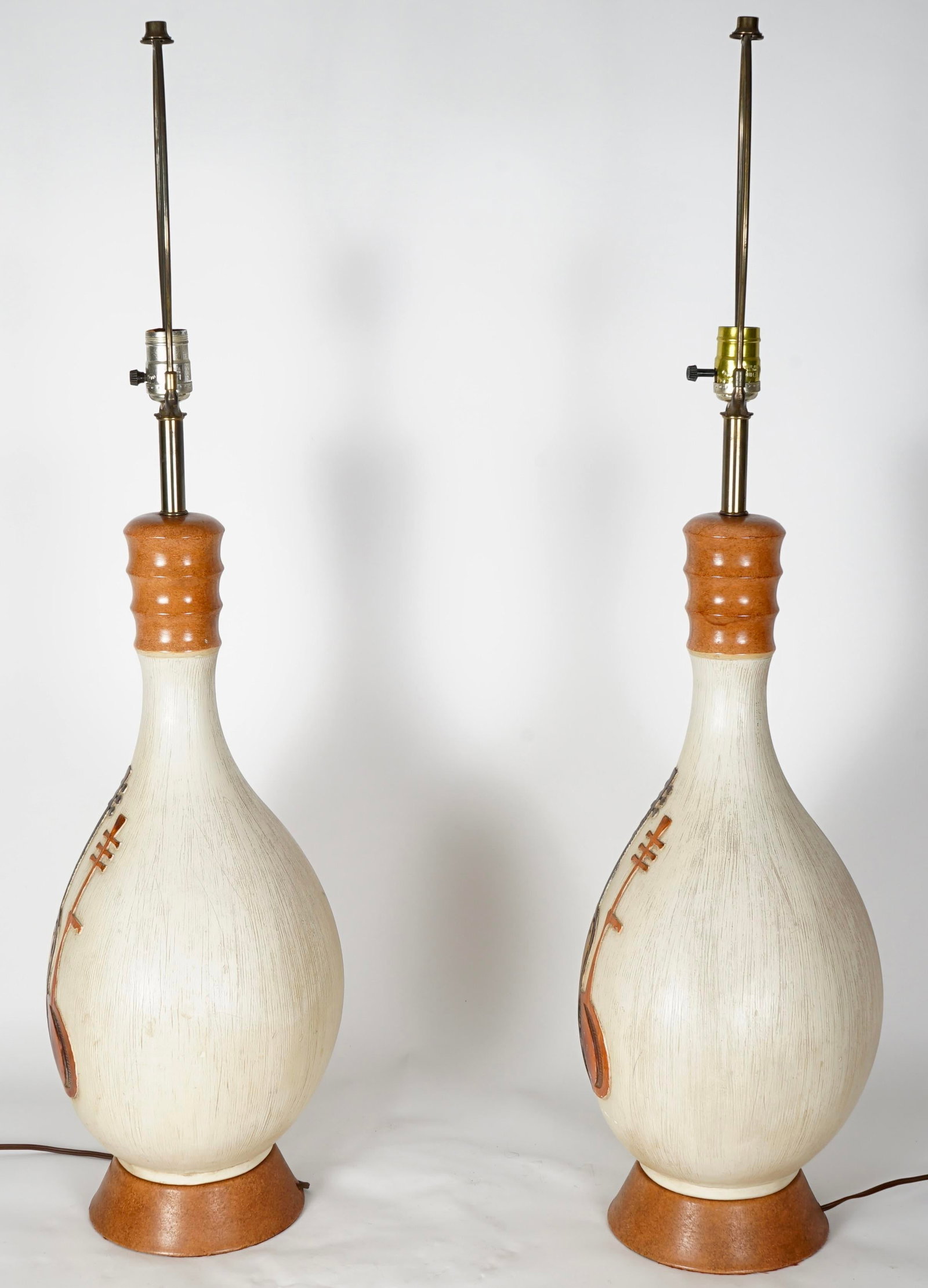 Vintage Fortune Table Lamps Set of 2 - 3