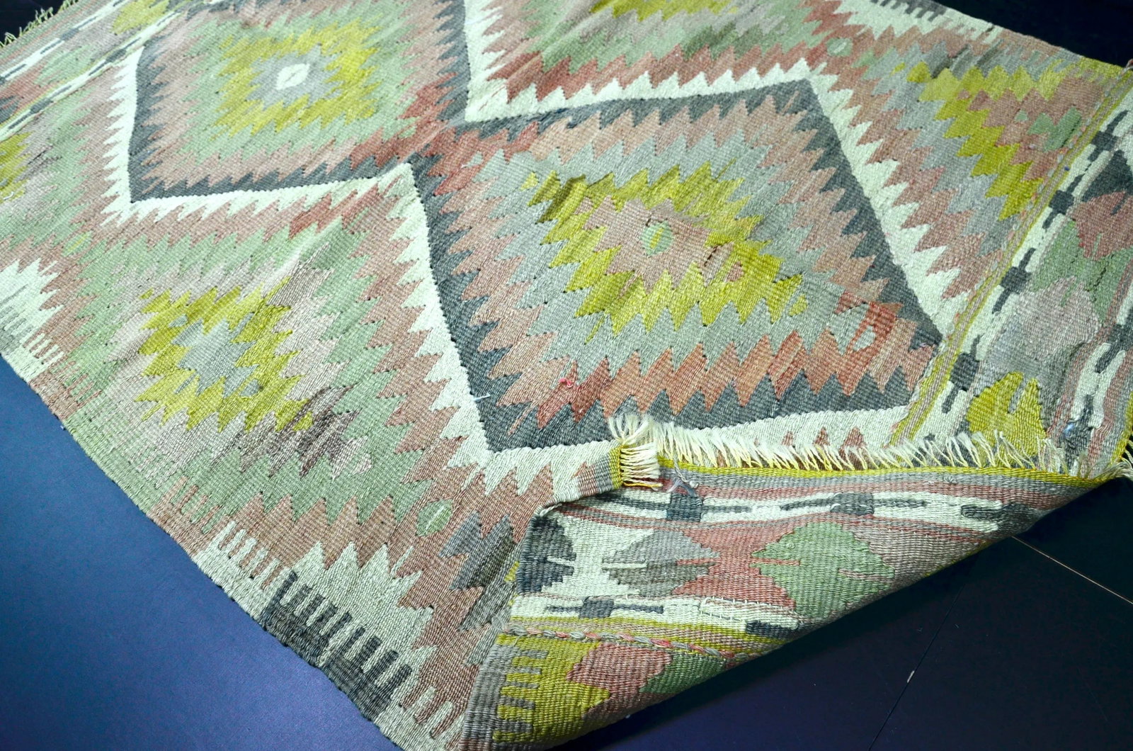 Vintage Geometric Design Turkish Handmade Kilim Rug - 10